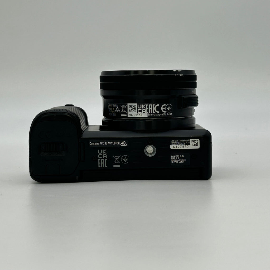 Sony ZV-E10 Mirrorless Camera with E PZ 16-50mm F3.5-5.6 OSS - Black - Used With Box