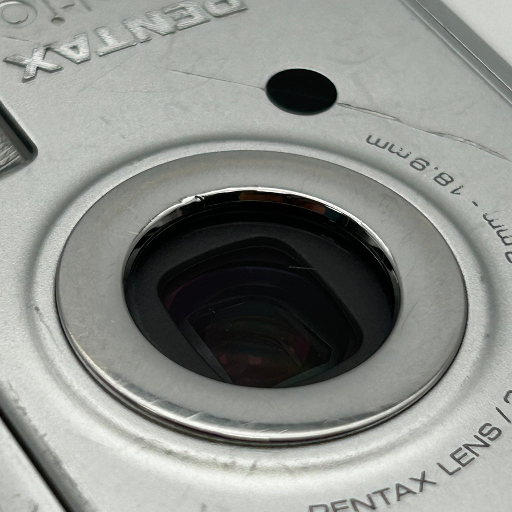 Pentax Underwater Digital Camera Optio W10 6.0MP Silver Tested & Includes 64GB SDXC Card - Used