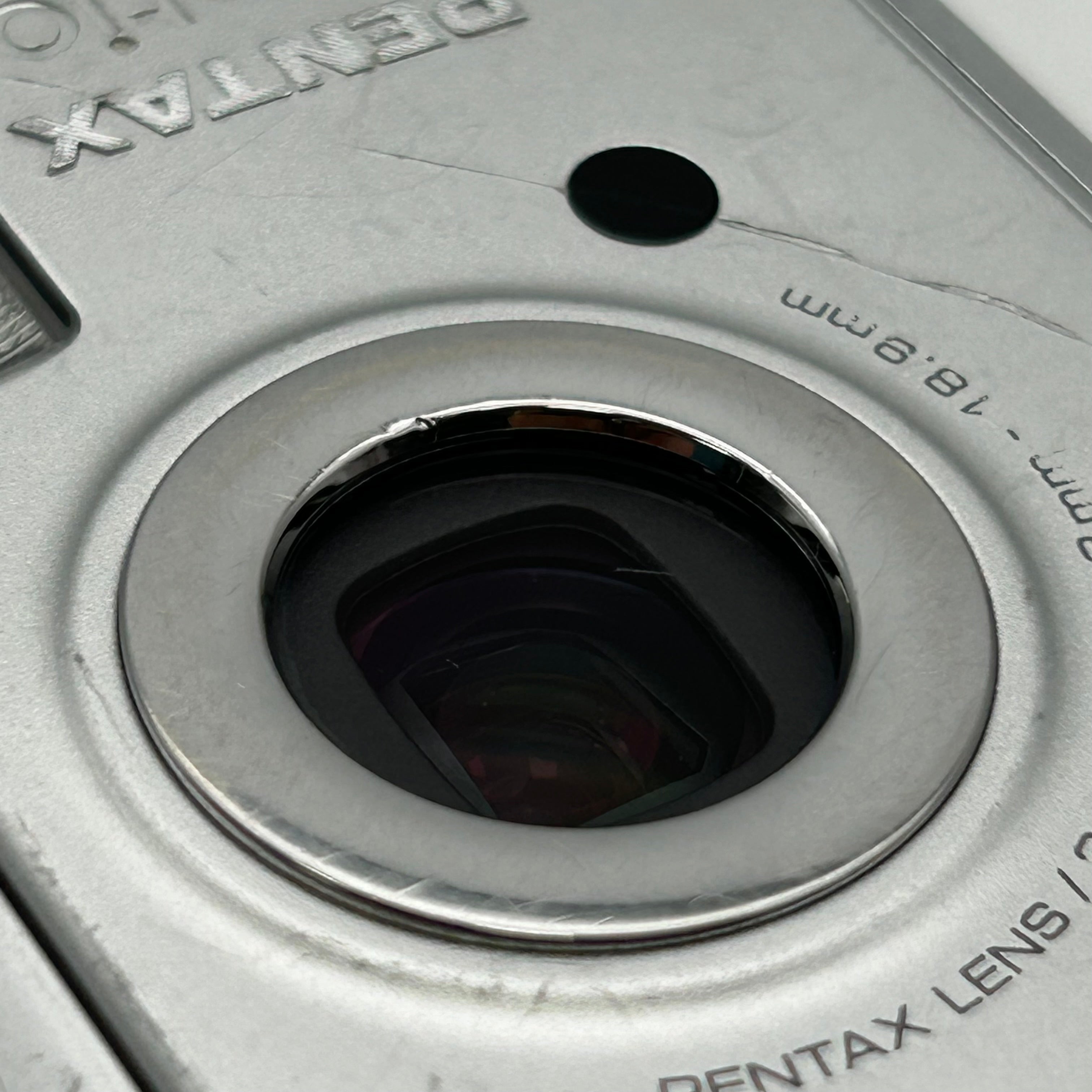 Pentax Underwater Digital Camera Optio W10 6.0MP Silver Tested & Includes 64GB SDXC Card - Used