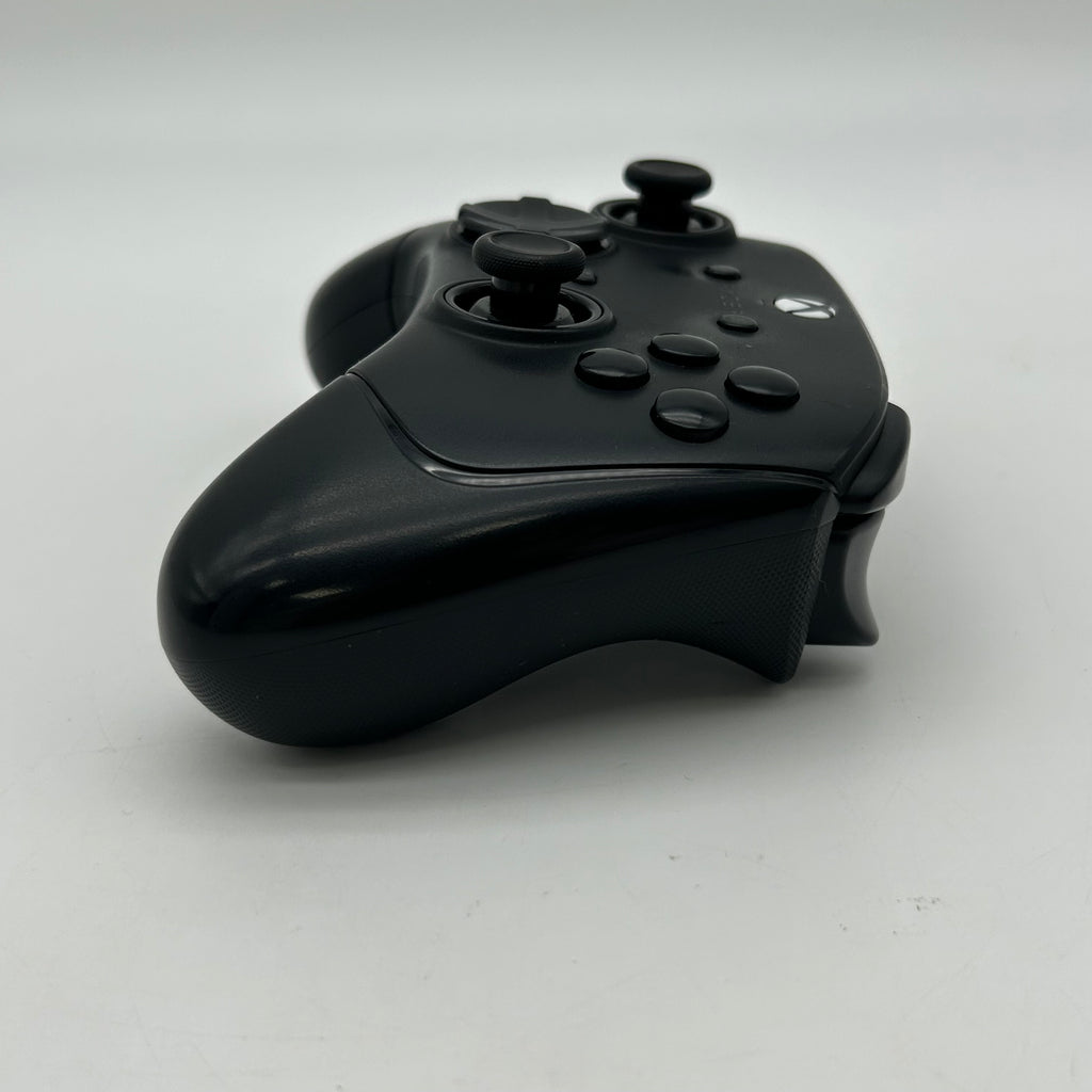 Microsoft Xbox Series S 512GB White with Black Controller Tested