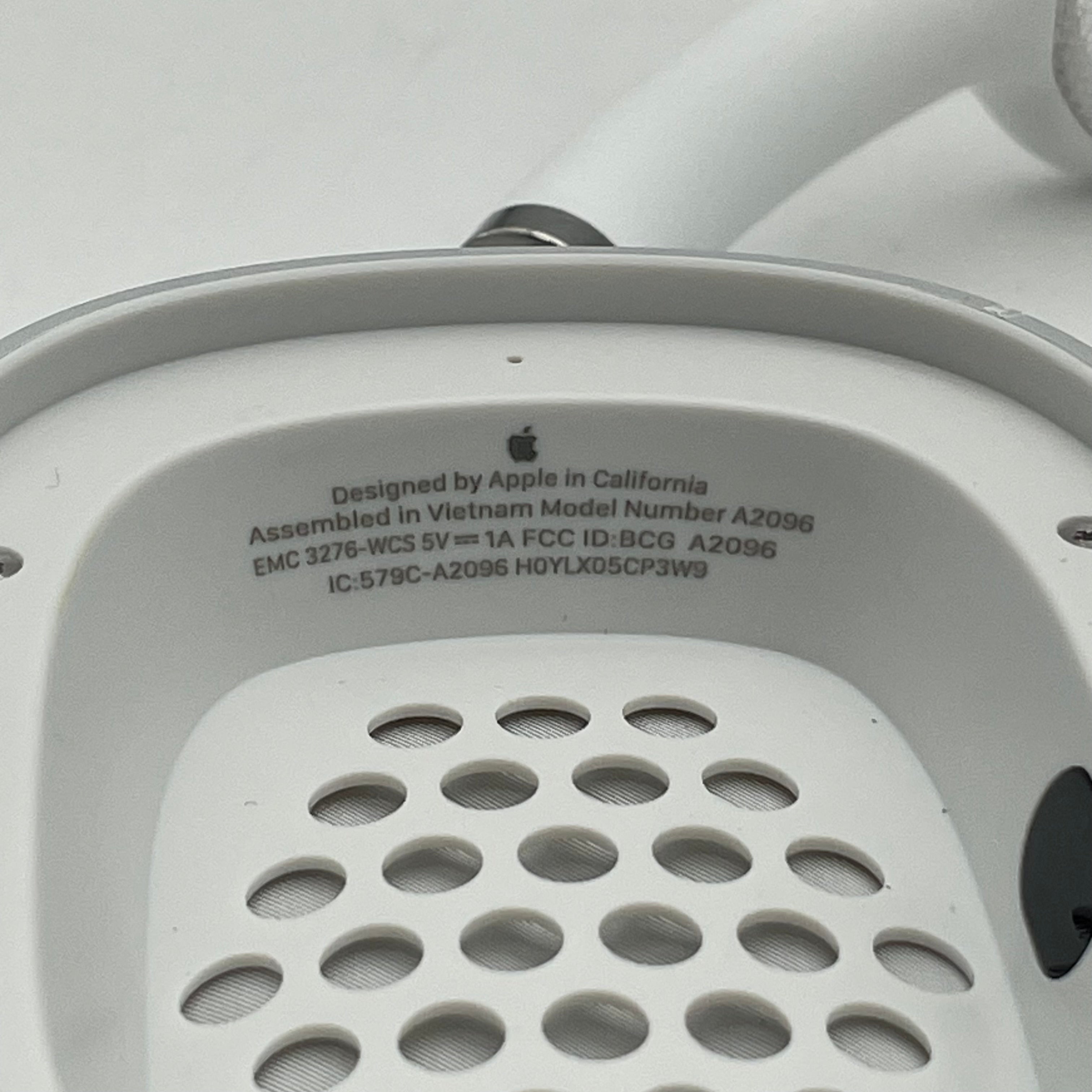 Apple AirPods Max A2096 (Lightning) w/ Smart Case and Retail Box