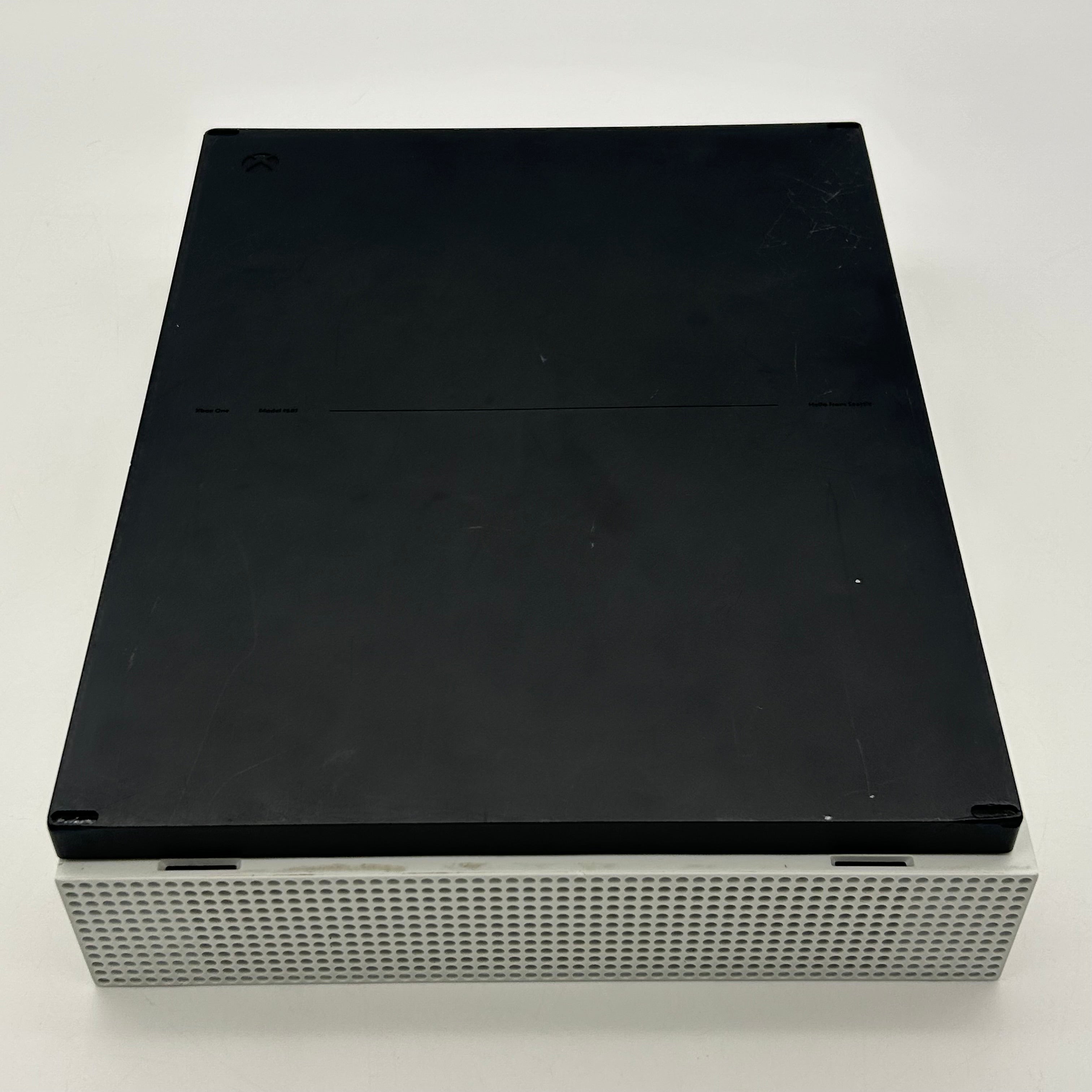Microsoft Xbox One S Console 500GB w/ Controller Cables & 2 Games - Tested