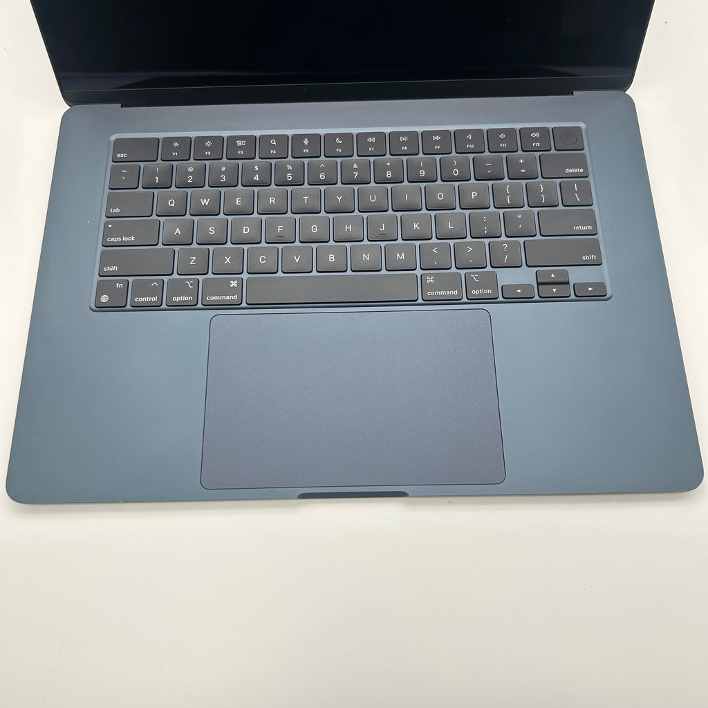 Apple MacBook Air 15" M3 A3114 2024 16GB RAM 256GB w/ Charger 94% BH