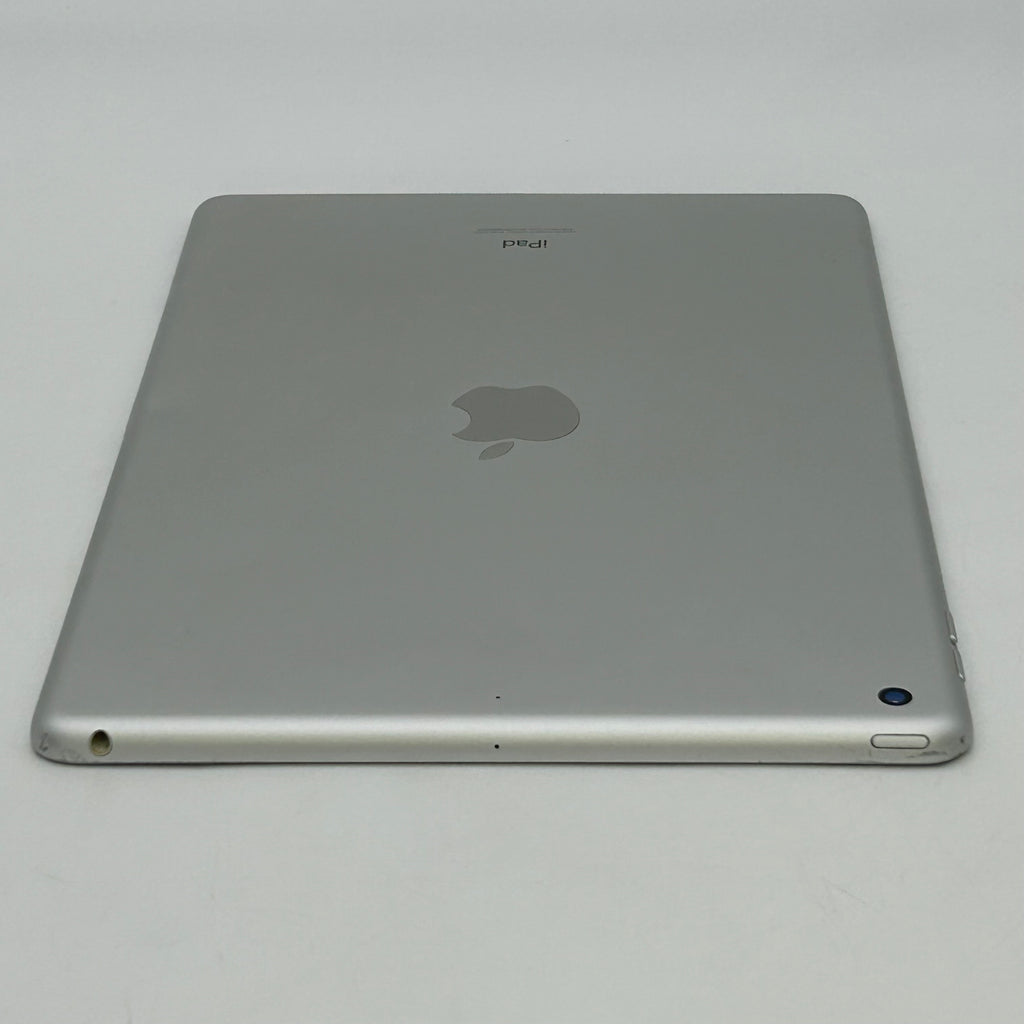 Apple iPad 8th Gen A2270 (Wi-Fi) - 128GB - Silver
