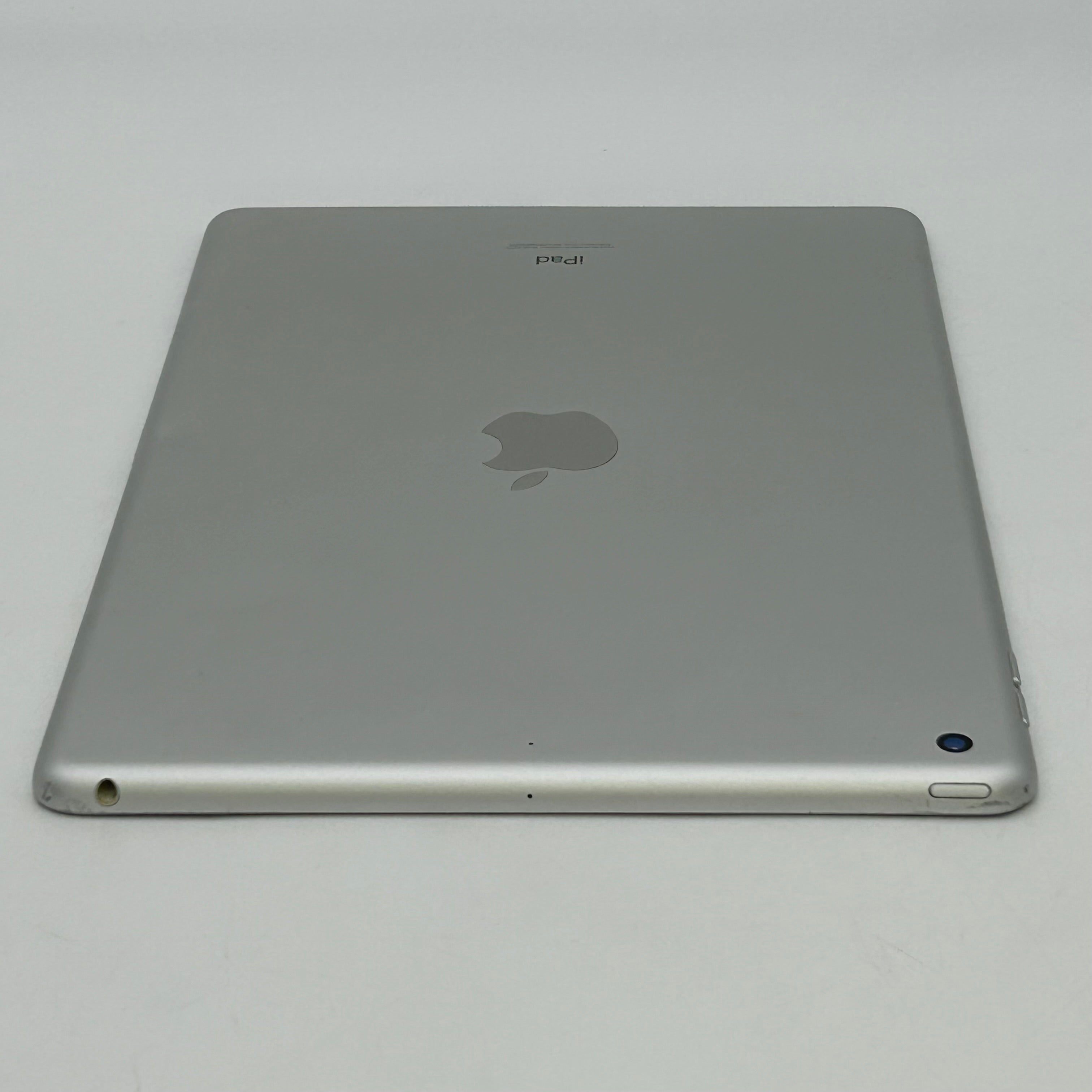 Apple iPad 8th Gen A2270 (Wi-Fi) - 128GB - Silver