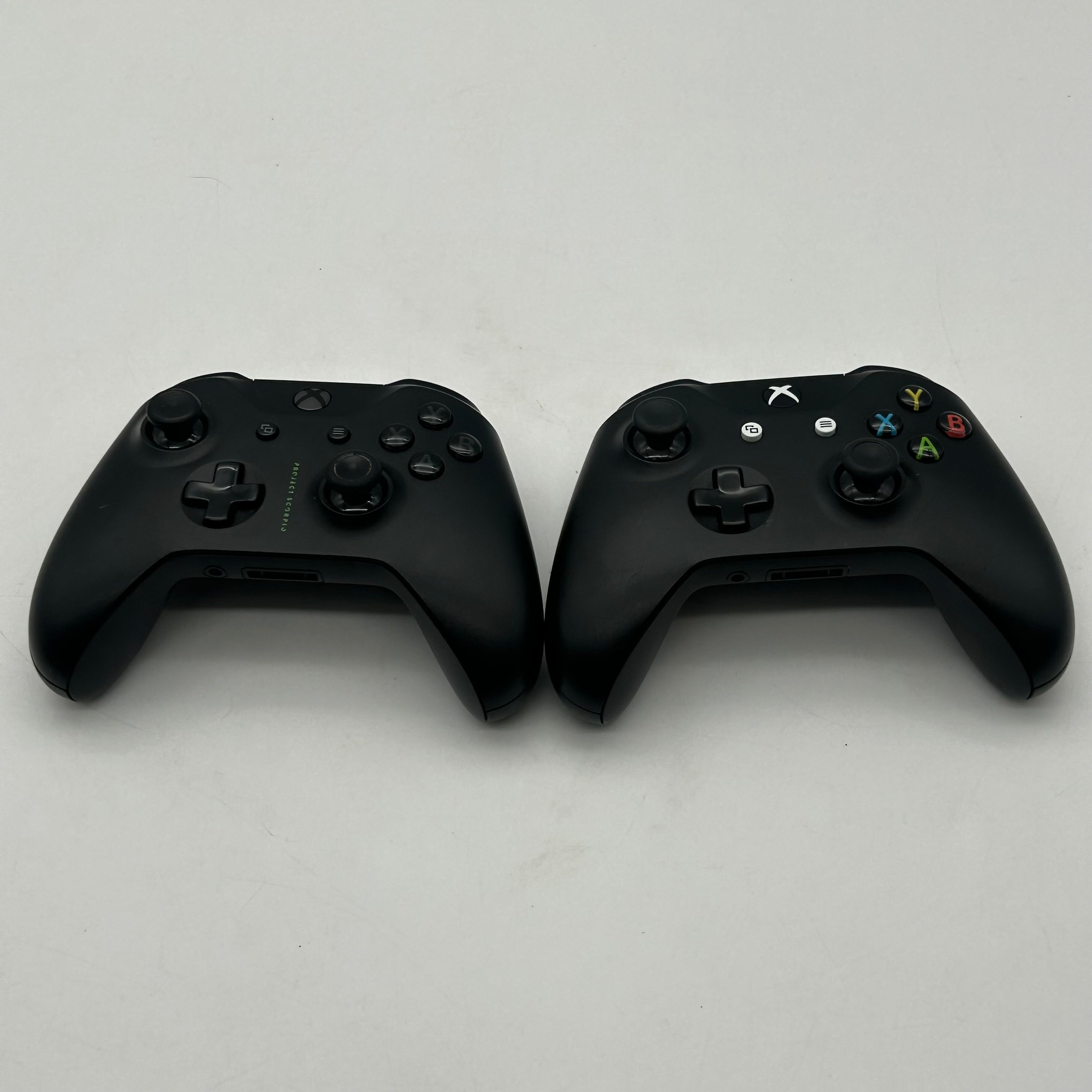 Microsoft Xbox Series X (1882) Video Game Console 1TB Bundle: 2 Controllers, 2 Video Games & Cables