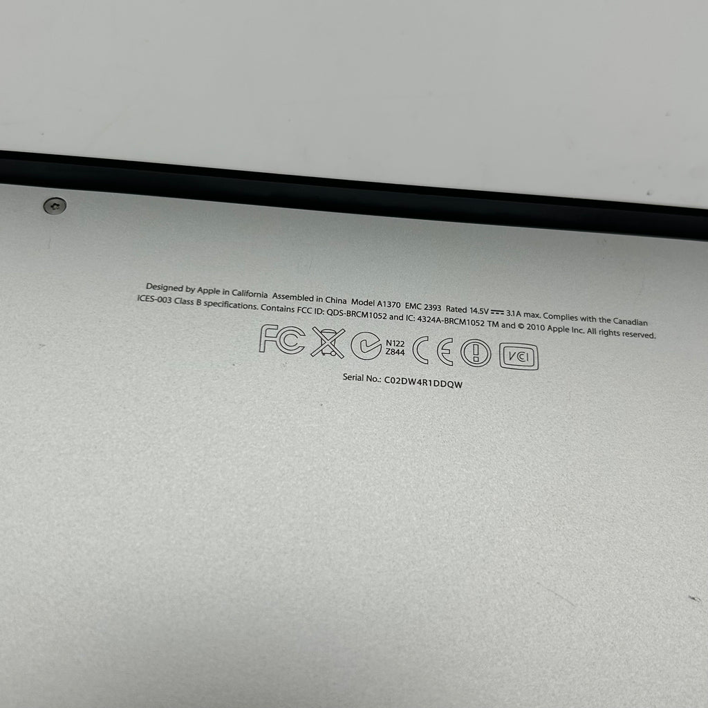 Apple MacBook Air 11" A1370 Intel Core 2 Duo 2GB RAM 128GB - *READ*