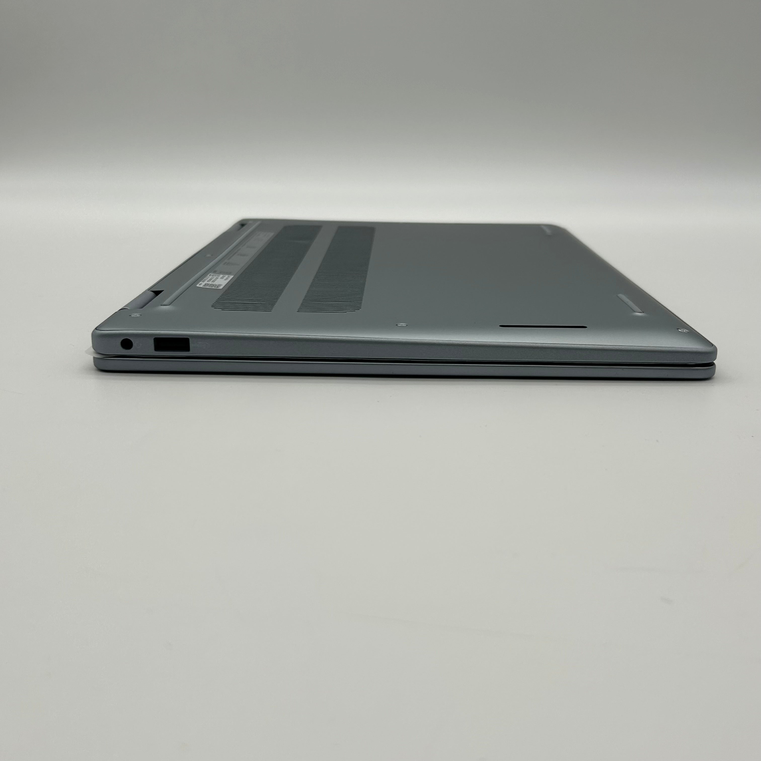 Dell 14 Plus DB14250 Ice Blue 2.2 GHz Ultra 7 258V 32GB RAM 1TB SSD New Open Box