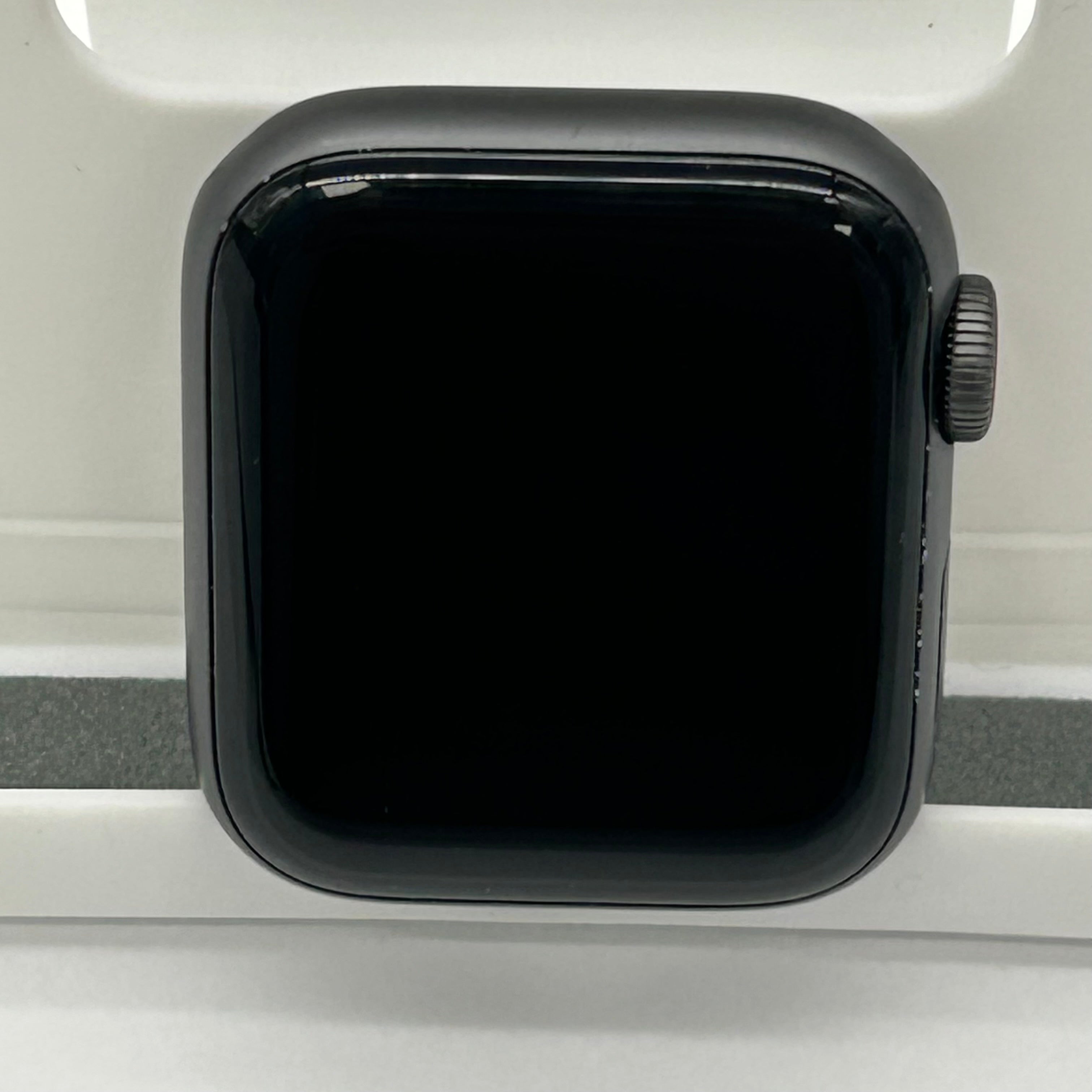 Apple Watch Series 4 A1975 GPS + Cellular 40mm Space Gray 96%BH