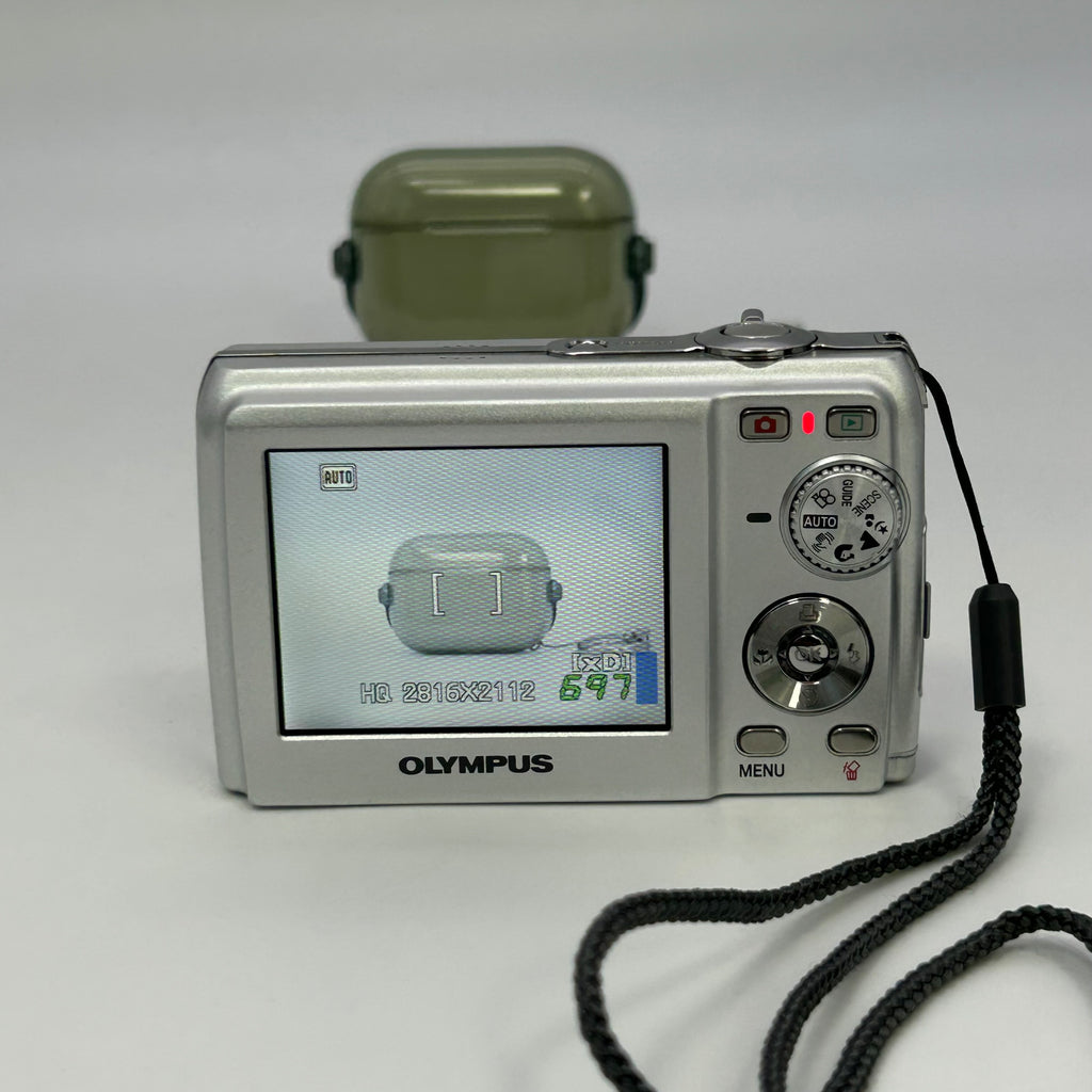 Olympus FE-200 6.0MP Digital Camera Silver Bundle - Tested Working 1GB xD Card