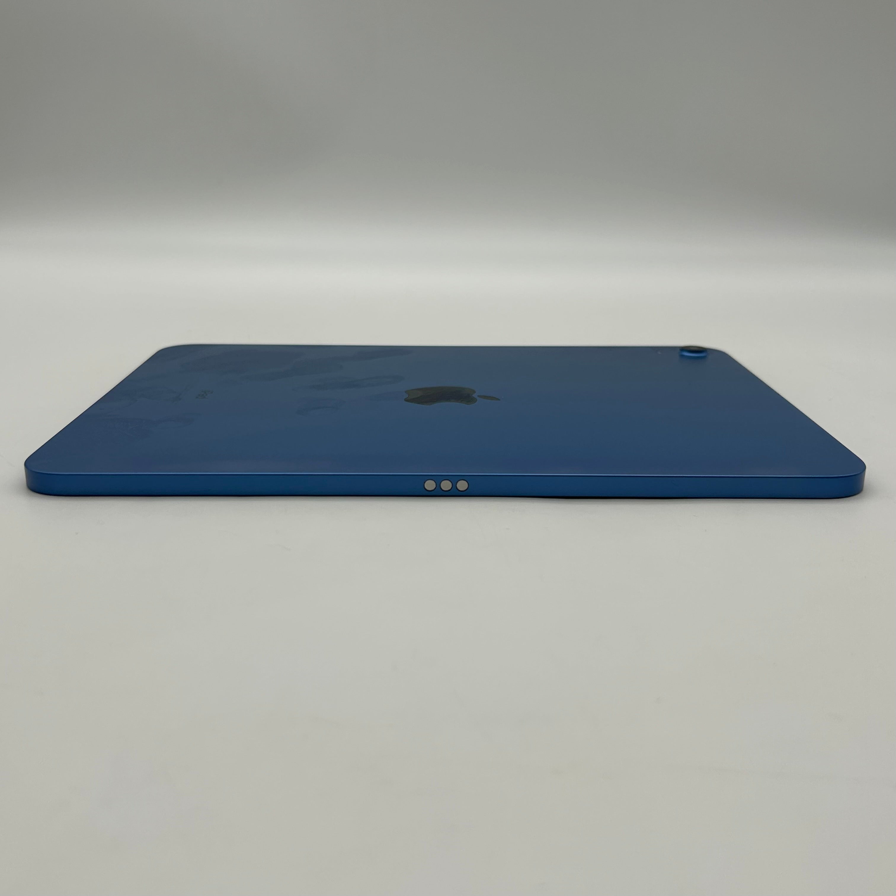Apple iPad (10th Generation) A2696 64GB Blue WiFi Only