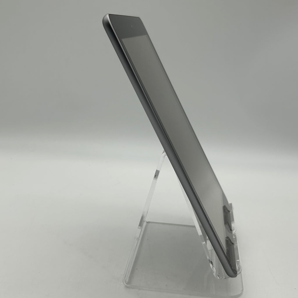 Apple iPad (6th Gen) A1893 (2018) Wi-Fi 32GB