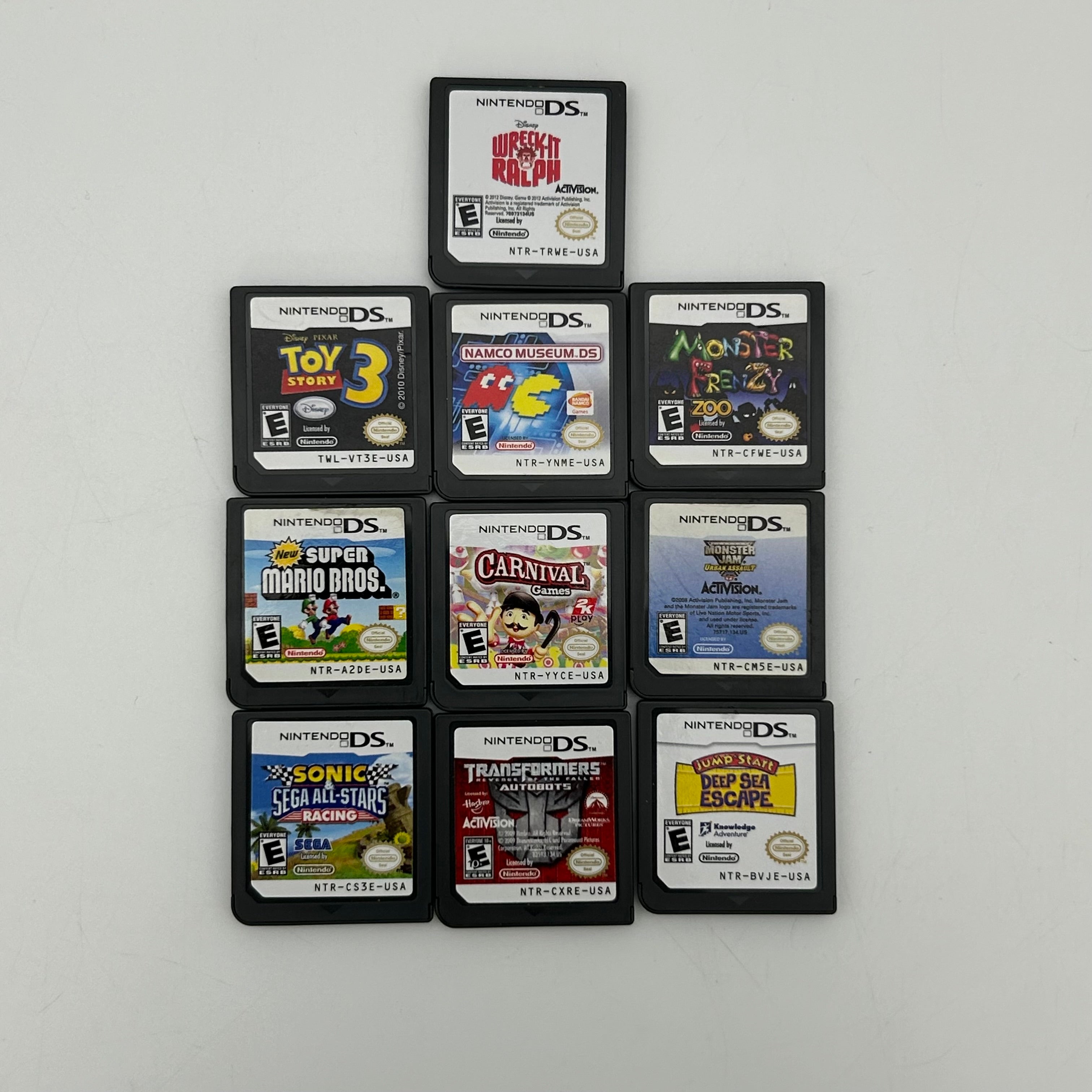 Nintendo DS Lite (USG-001) Red Console Bundle with Charger & 10 Games *Tested Working