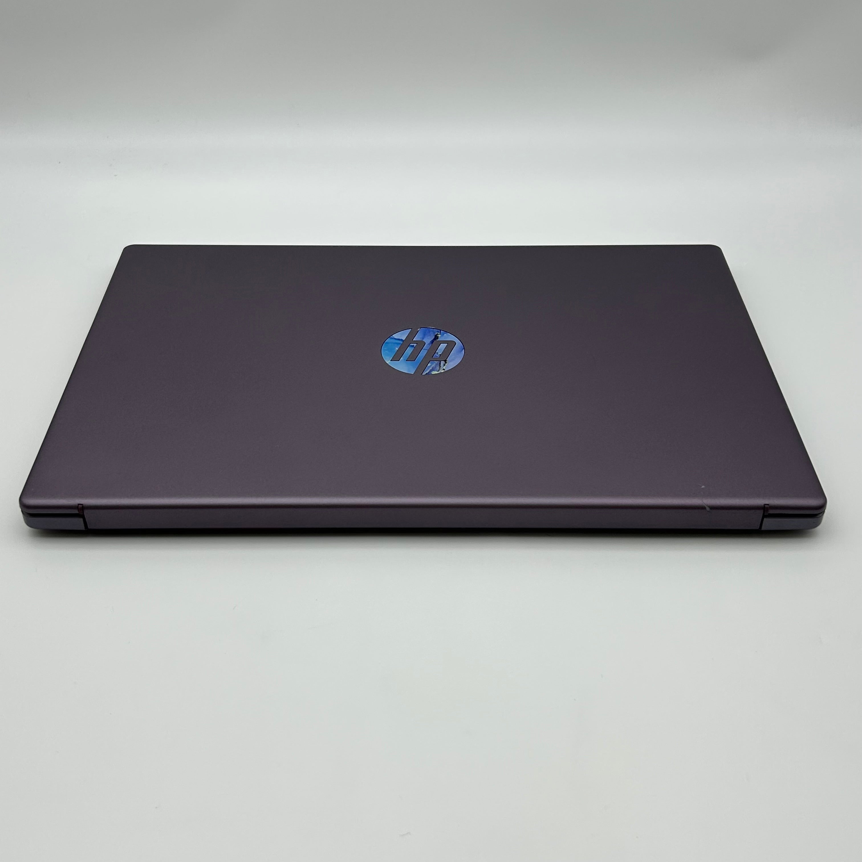 HP Laptop 15-fd0629ds 15-inch 1.2GHz 4GB RAM 128GB SSD Purple Used