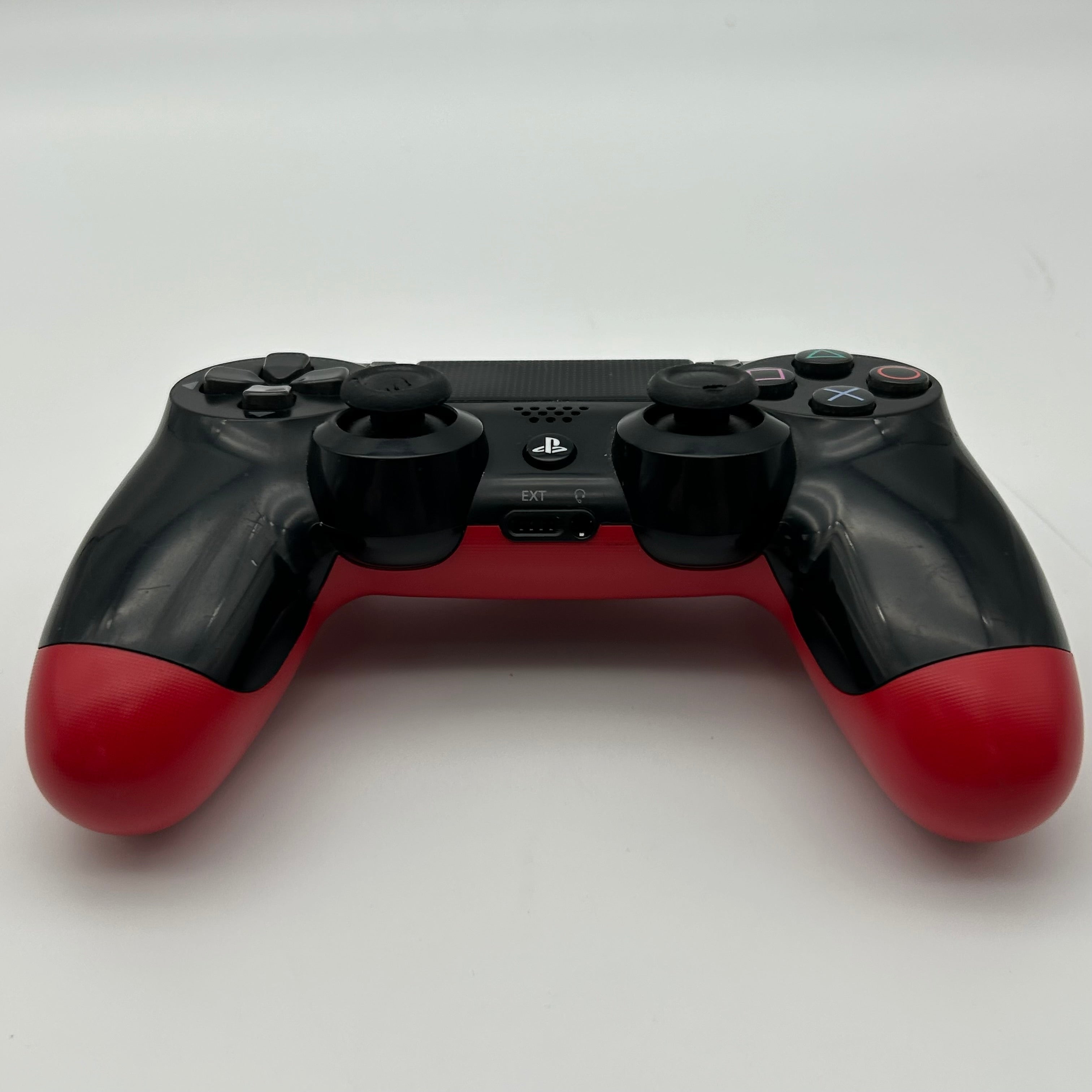 Sony PlayStation 4 CUH-2115A 500GB Storage w/ Two Controllers Black - Used