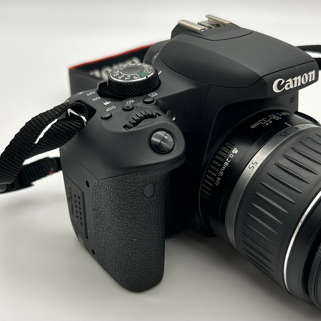 Canon EOS Rebel T7i EF-S 18-55mm Black Screen Broken with Functional Flash