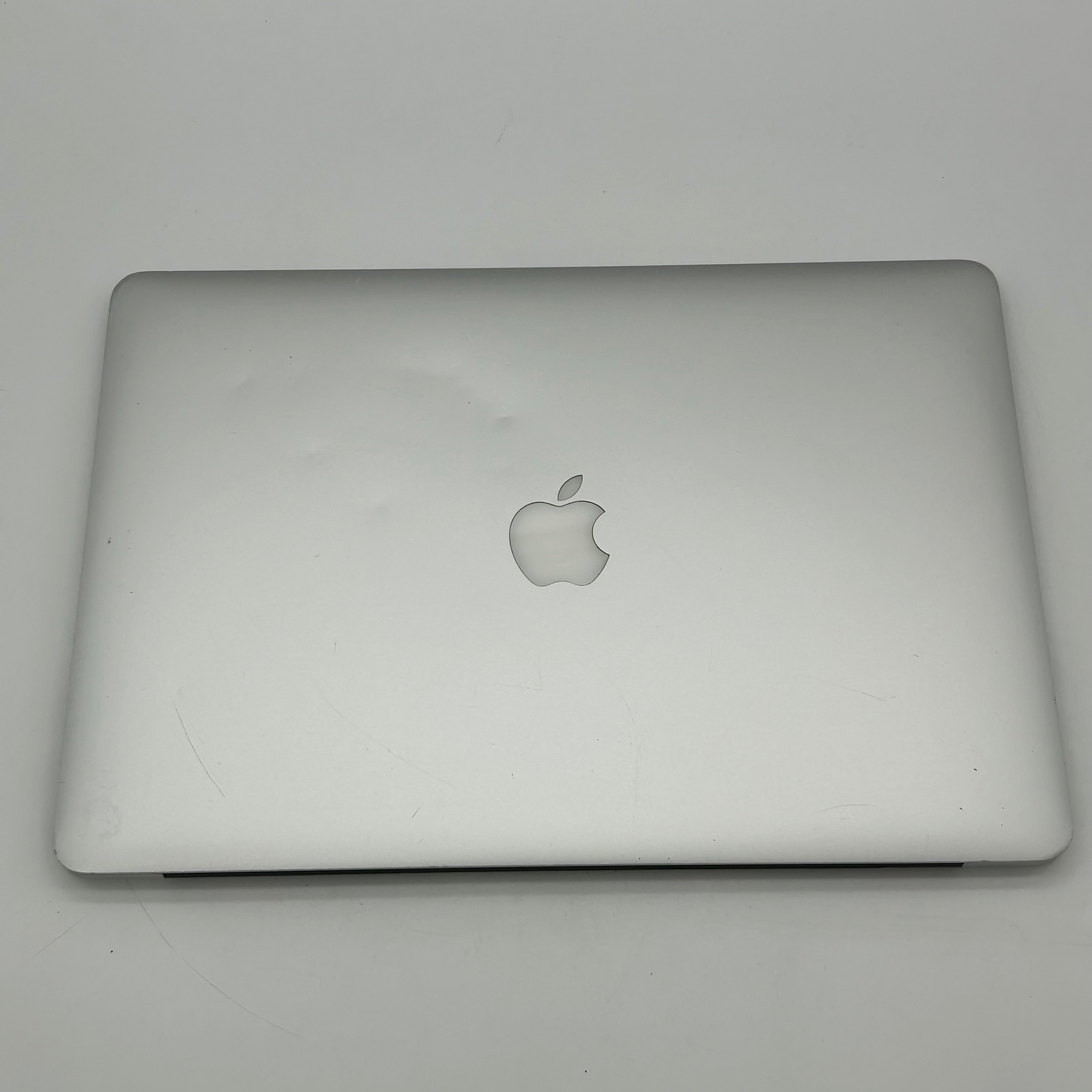 Apple MacBook Pro 15.4” Retina, A1398, 2.4 GHz Quad-Core i7, 16GB RAM, 512GB SSD