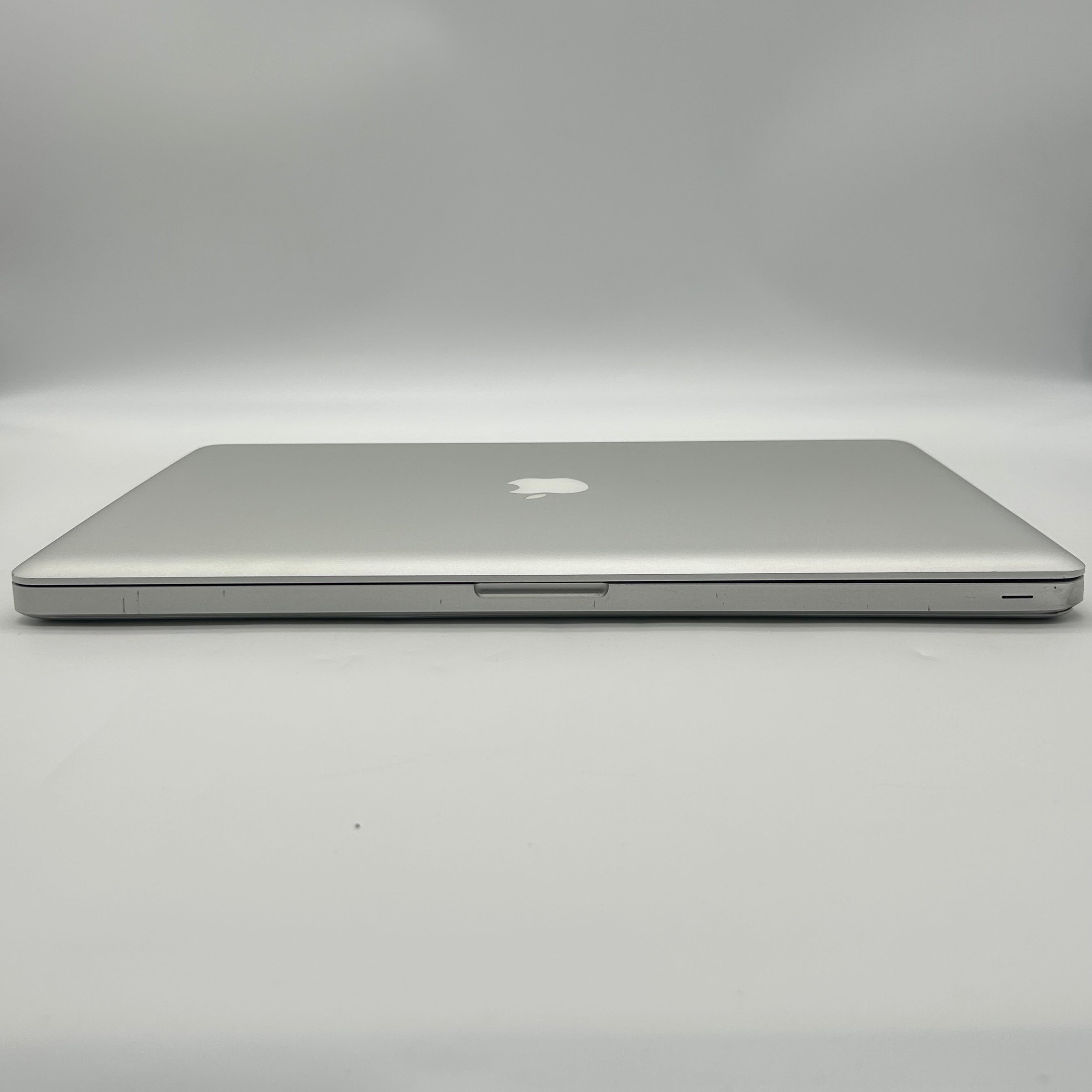 Apple Macbook Pro 17" A1297 Mid 2010 i7 2.2GHz 256GB SSD 4GB High Sierra