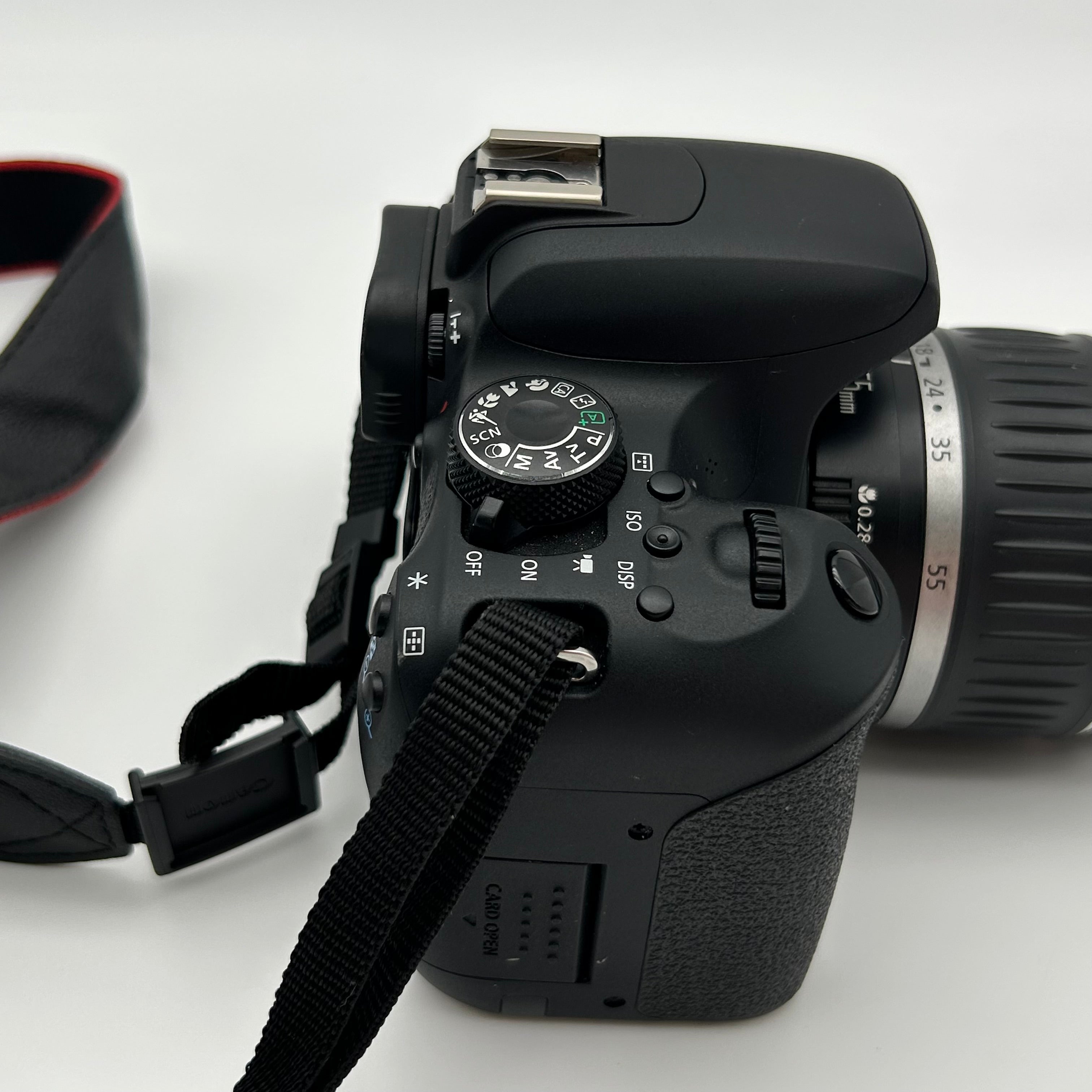 Canon EOS Rebel T7i EF-S 18-55mm Black Screen Broken with Functional Flash