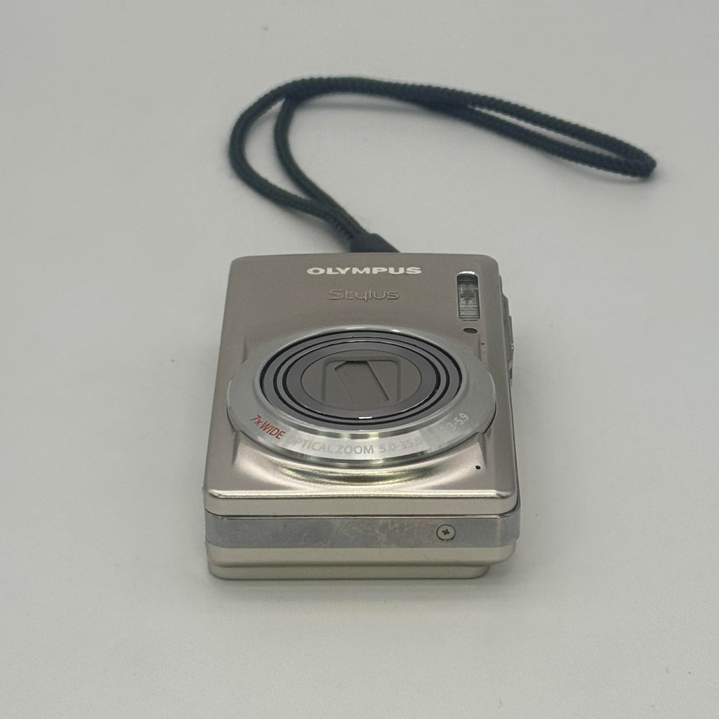 Olympus Stylus-7030 Digital Camera - Silver - Broken - For Parts/Repair Only