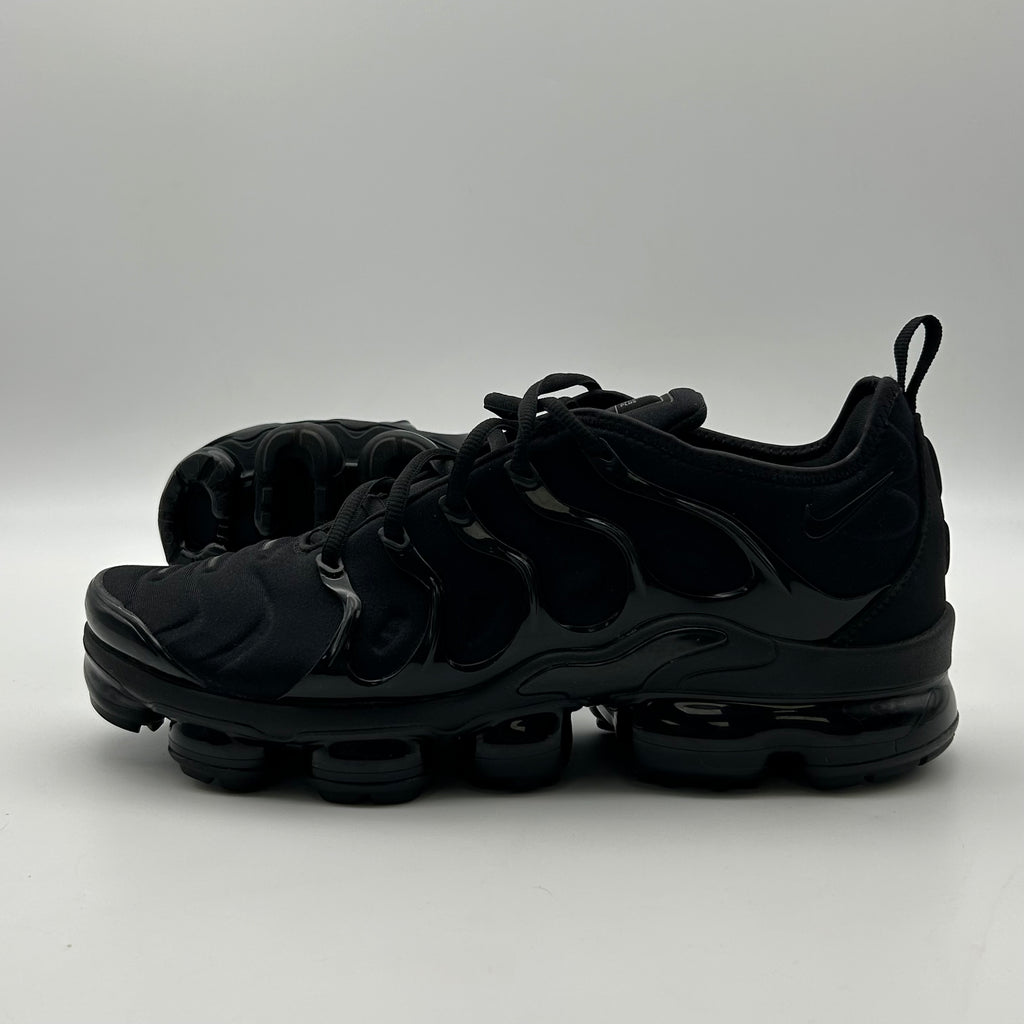 Size 11 - Nike Air VaporMax Plus Low Triple Black 924453-004