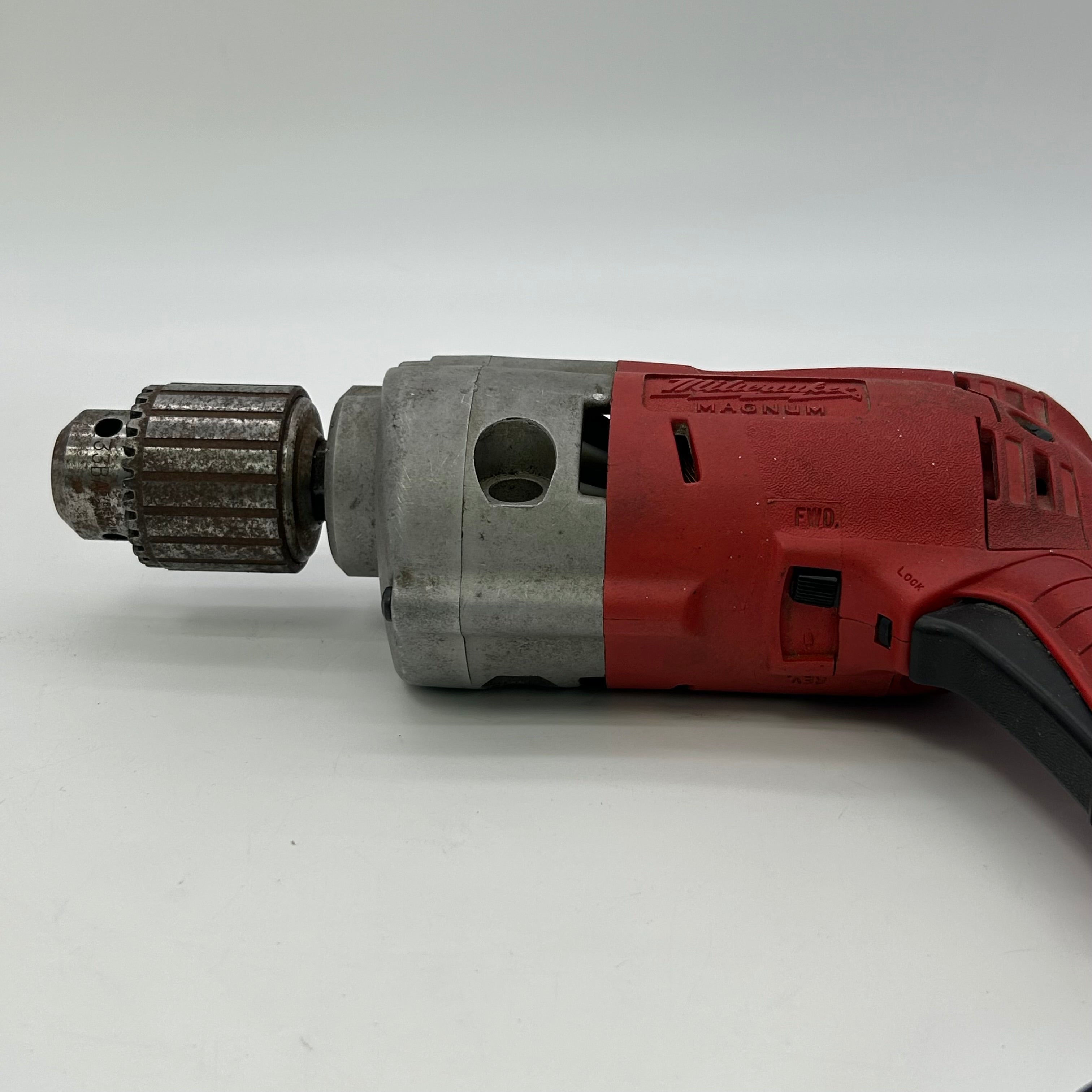 MILWAUKEE TOOLS 1/2" MAGNUM HOLE-SHOOTER DRILL 0234-1 w/ SIDE HANDLE CHUCK KEY