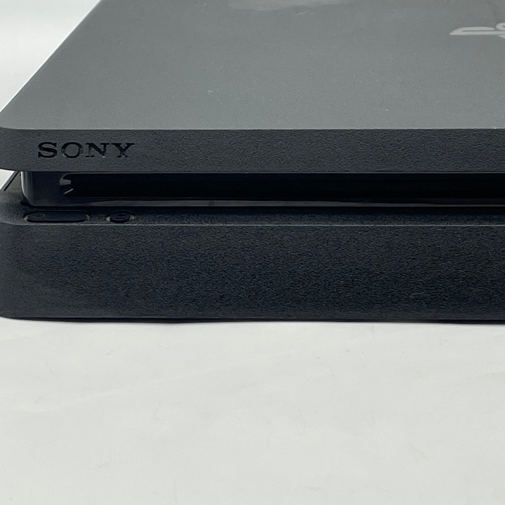 Sony PlayStation 4 Slim CUH-2015A Console Bundle w/Controller And Games