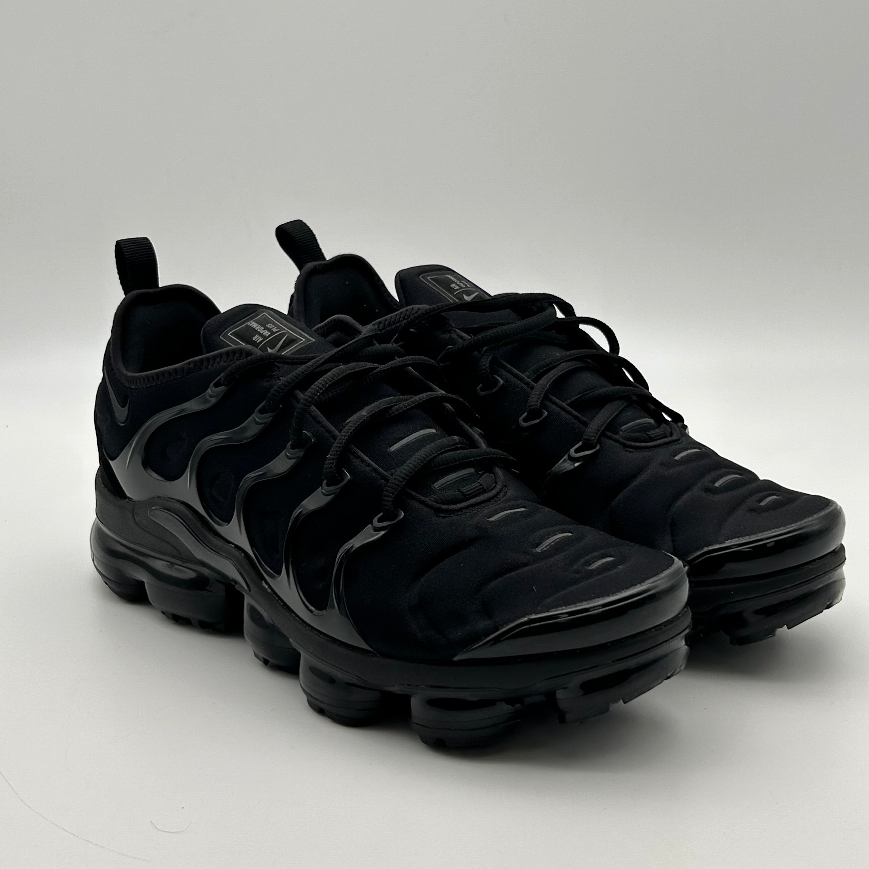 Size 11 - Nike Air VaporMax Plus Low Triple Black 924453-004
