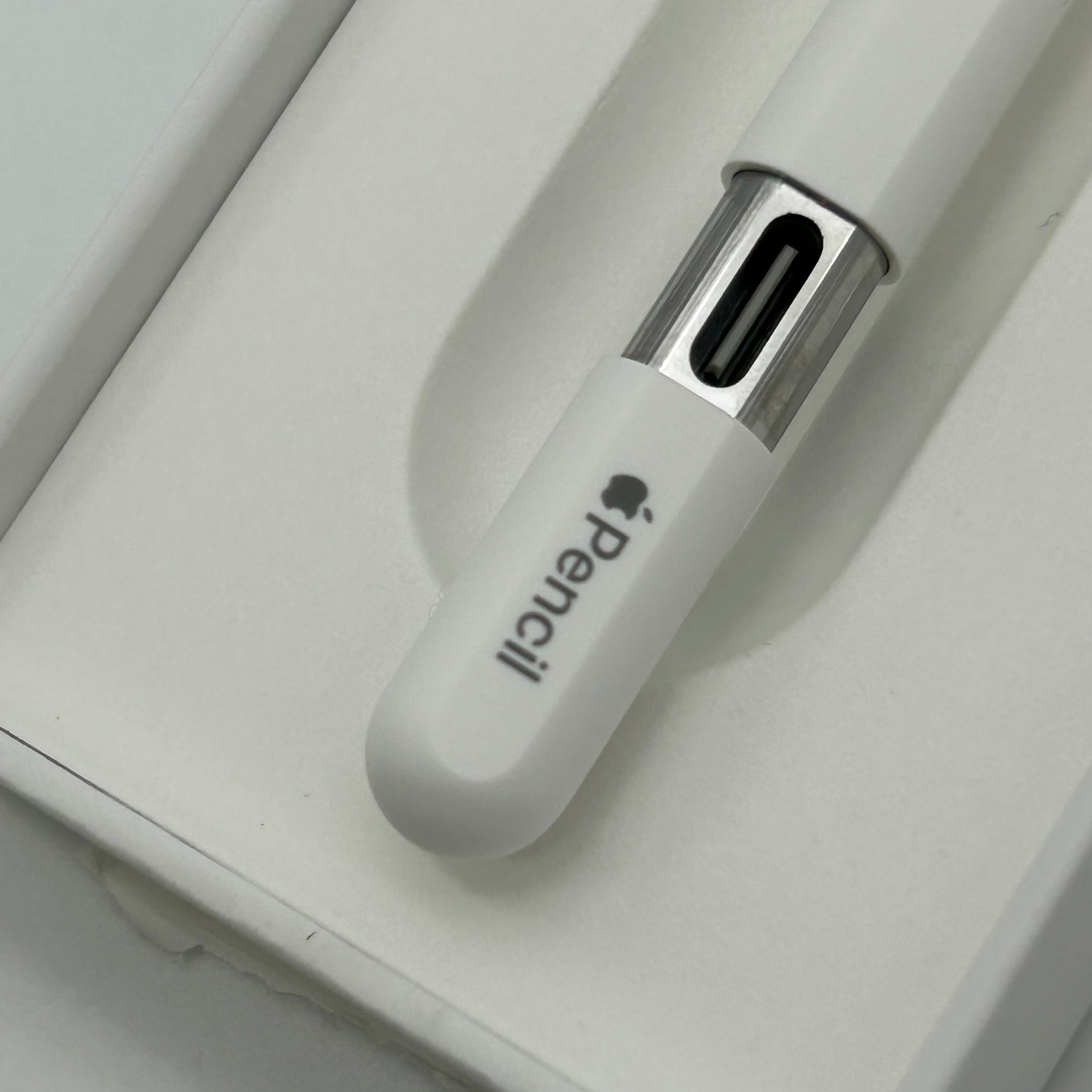 Apple Pencil USB-C 11",12.9",13" Smart Pencil Stylus White A3085 White Open Box