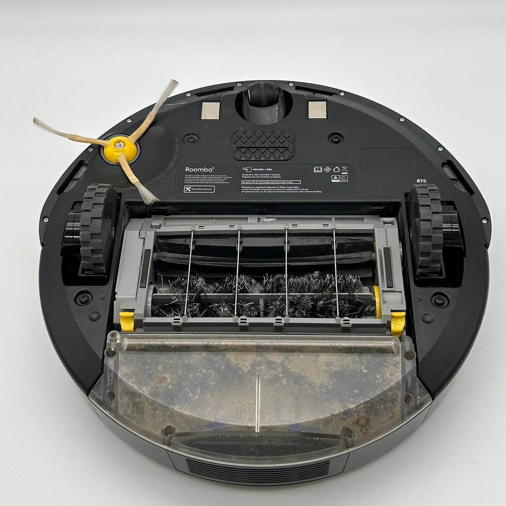 iRobot Roomba 675 Wi-Fi Connected Robot Vacuum - includes Charging Station - Black - Used