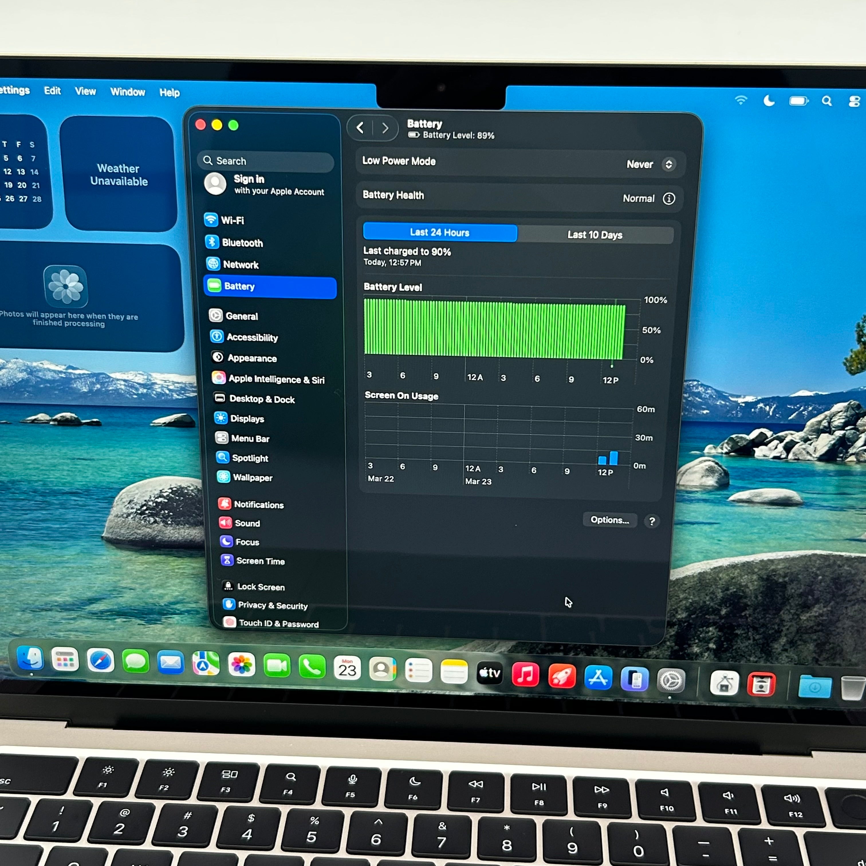 Apple MacBook Air 13.6" M2 8C GPU 3.5GHz 8GB RAM 256GB SSD A2681 - Starlight - Includes Front, Back, and Keyboard Case - Used