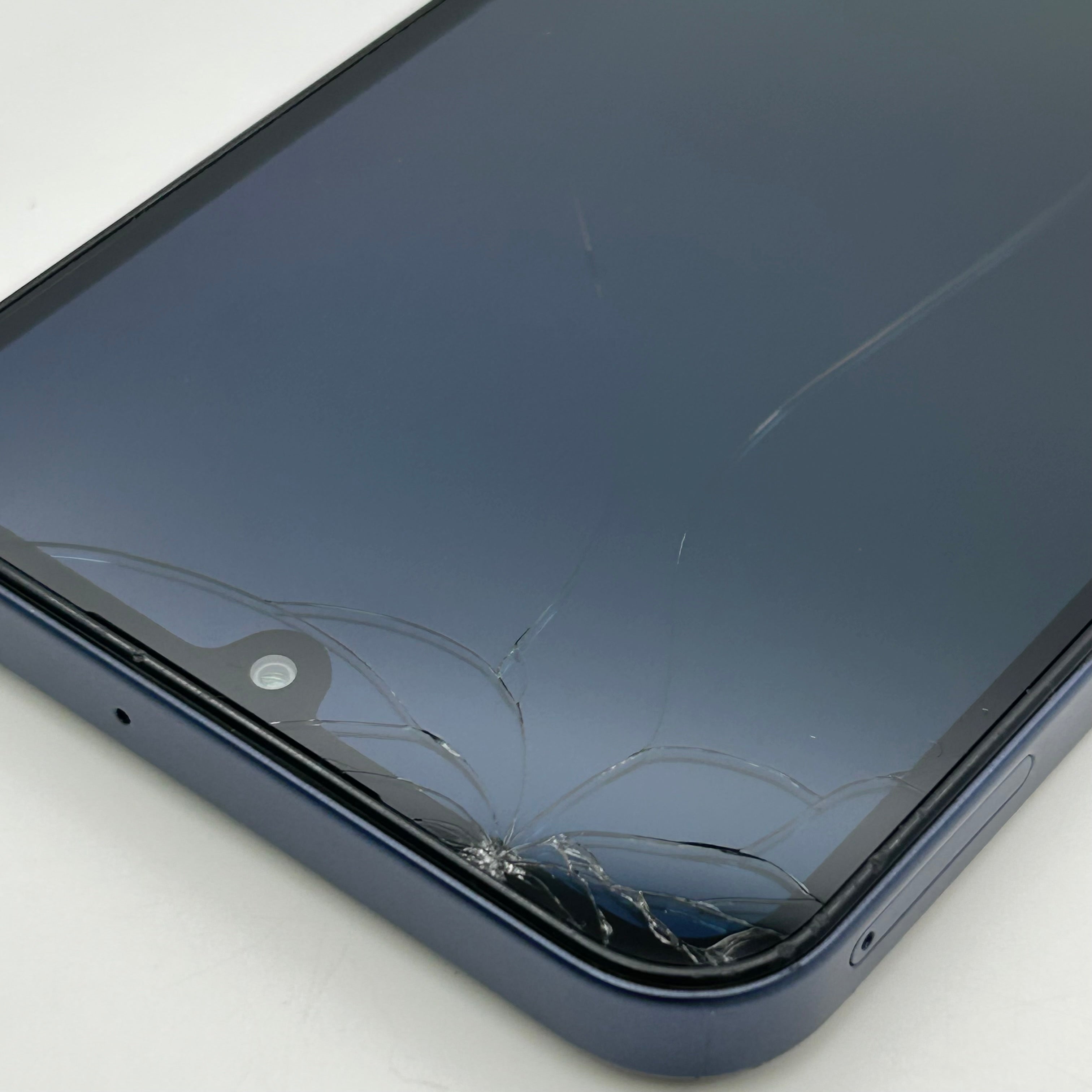 Samsung Galaxy A15 5G (SM-A156U) - 128GB - Blue Black - Unlocked - Cracked Screen