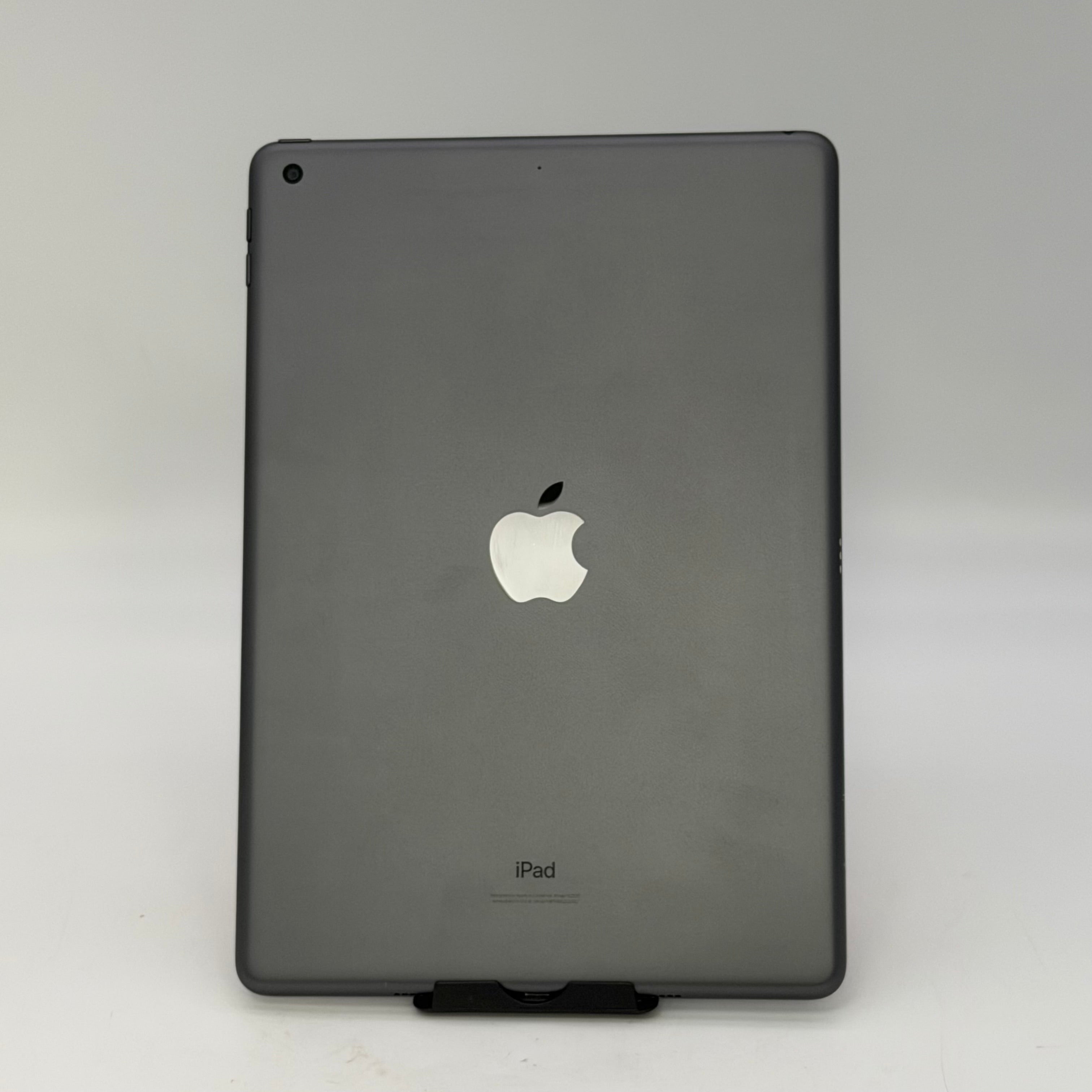 Apple iPad 8th Gen 32GB Silver Wi-Fi 10.2 Tablet A2270