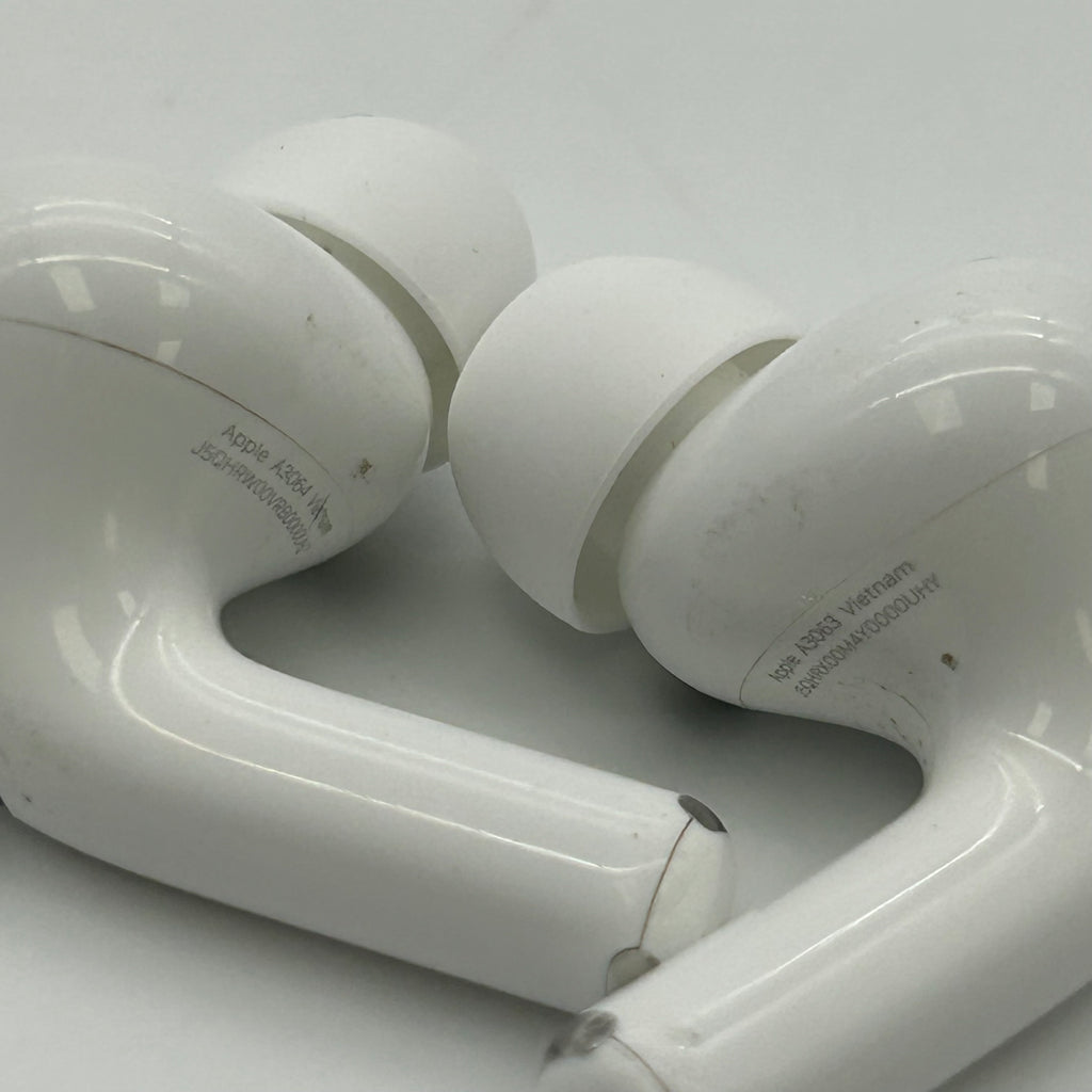 Apple AirPods Pro 3rd Gen MFHPALL/A A3063 A3064 A3122 Wireless Earbuds USB-C