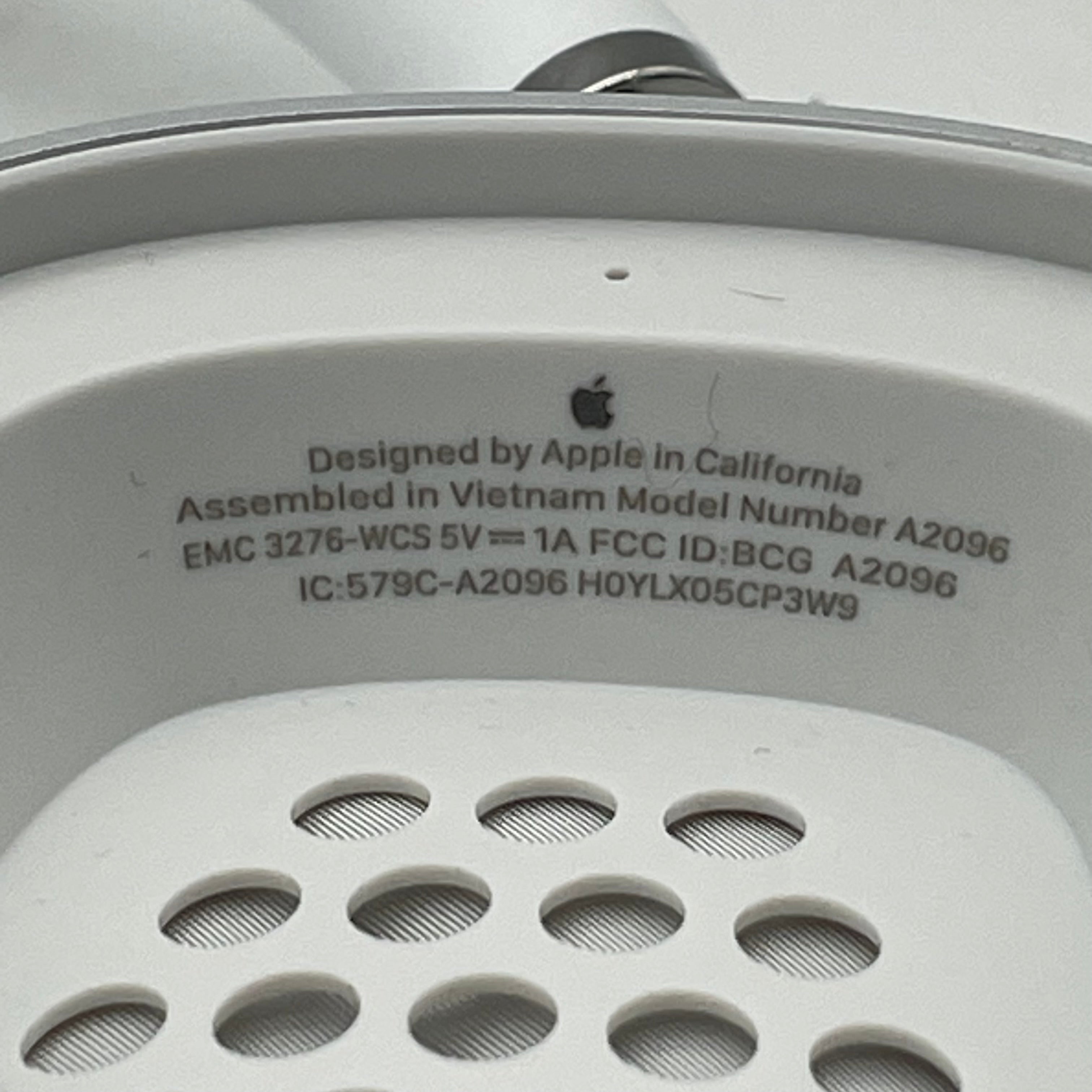 Apple AirPods Max A2096 (Lightning) w/ Smart Case and Retail Box
