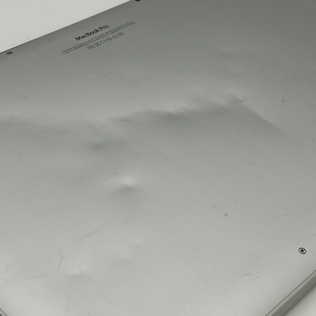 Apple MacBook Pro 15.4” Retina, A1398, 2.4 GHz Quad-Core i7, 16GB RAM, 512GB SSD