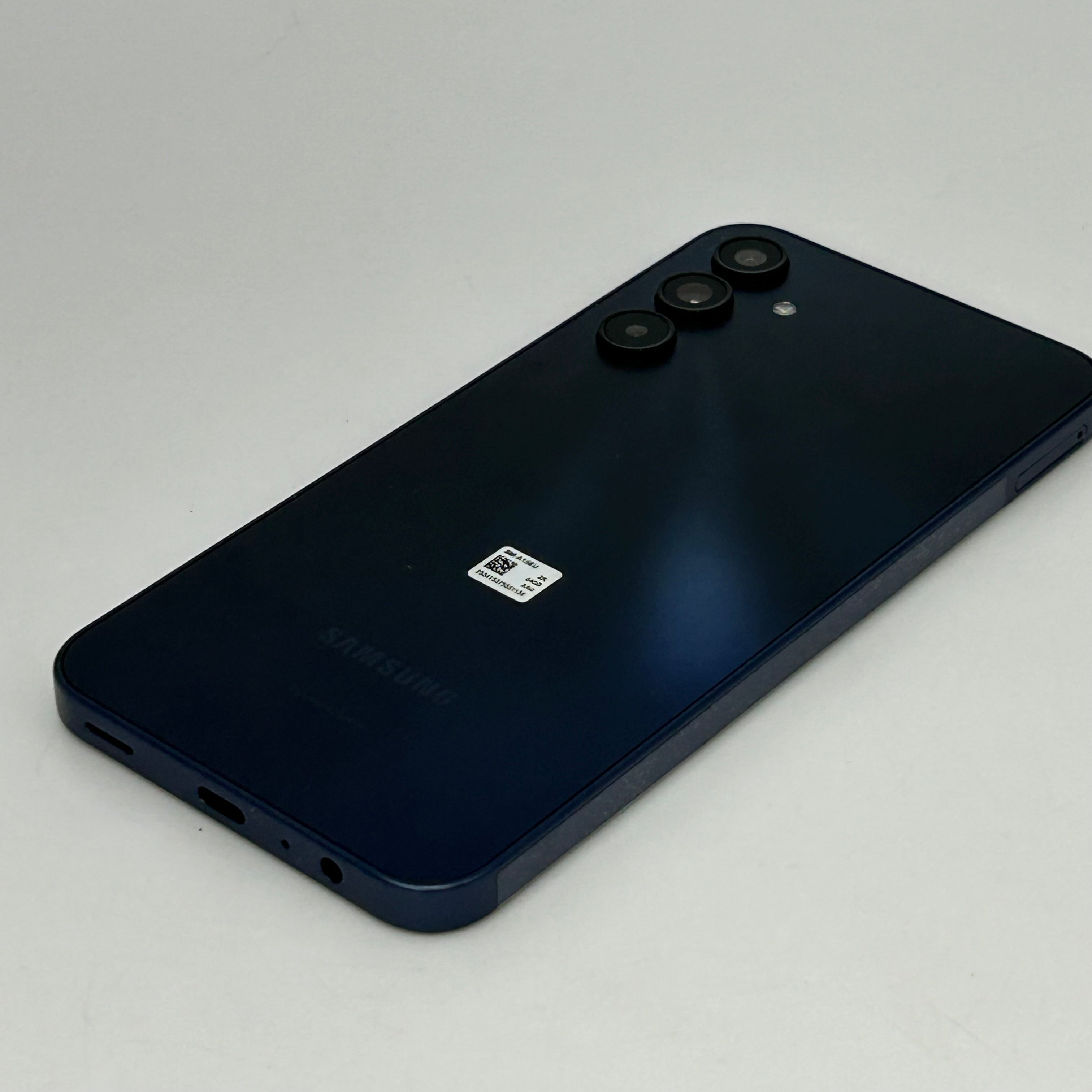 T-Mobile Samsung Galaxy A15 5G 4GB RAM 64GB SM-A156U Blue Black