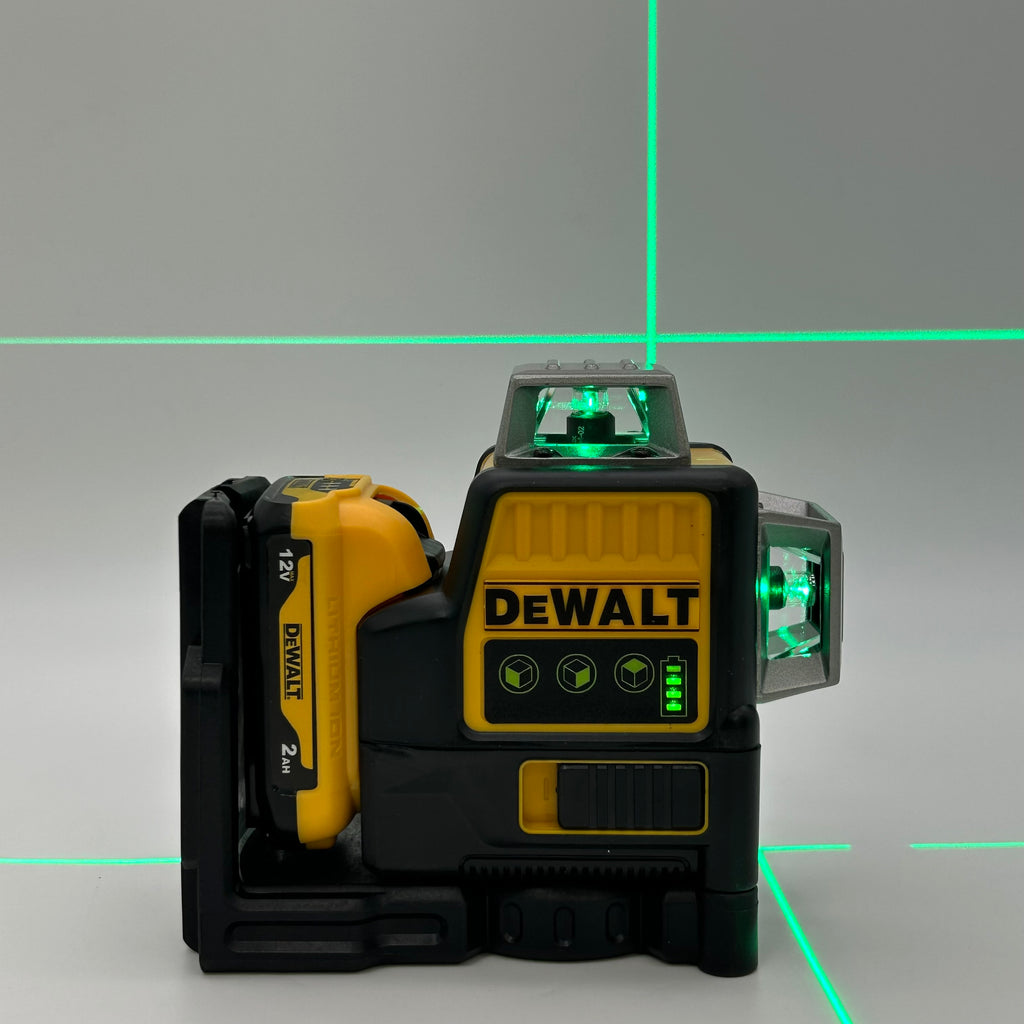 DeWALT DW089LG 12V 3x360 Green Line Laser Level Kit w/ Battery & Charger