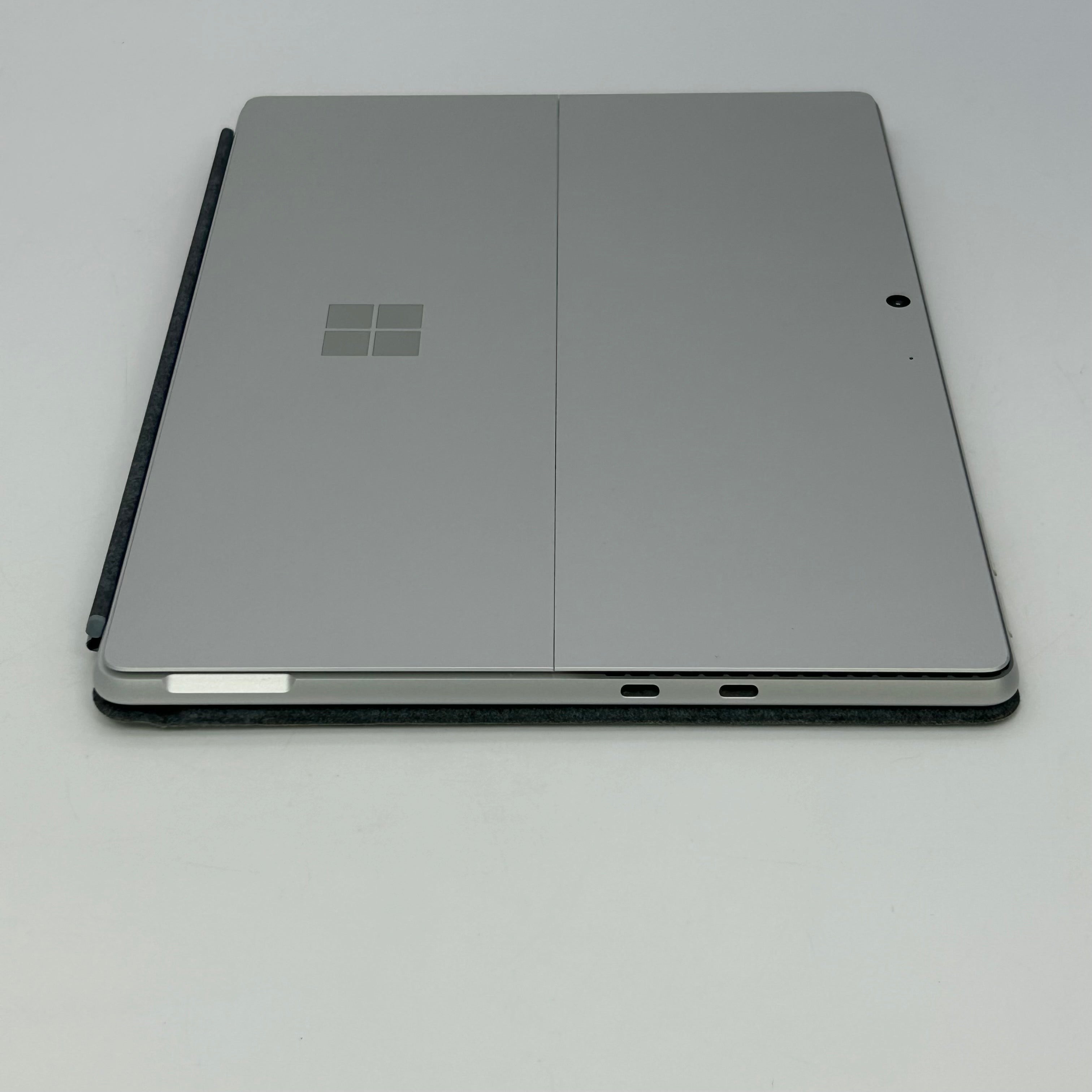 Microsoft Surface Pro 9 13-inch i5-1235U 8GB RAM 128GB SSD Silver w/ Keyboard