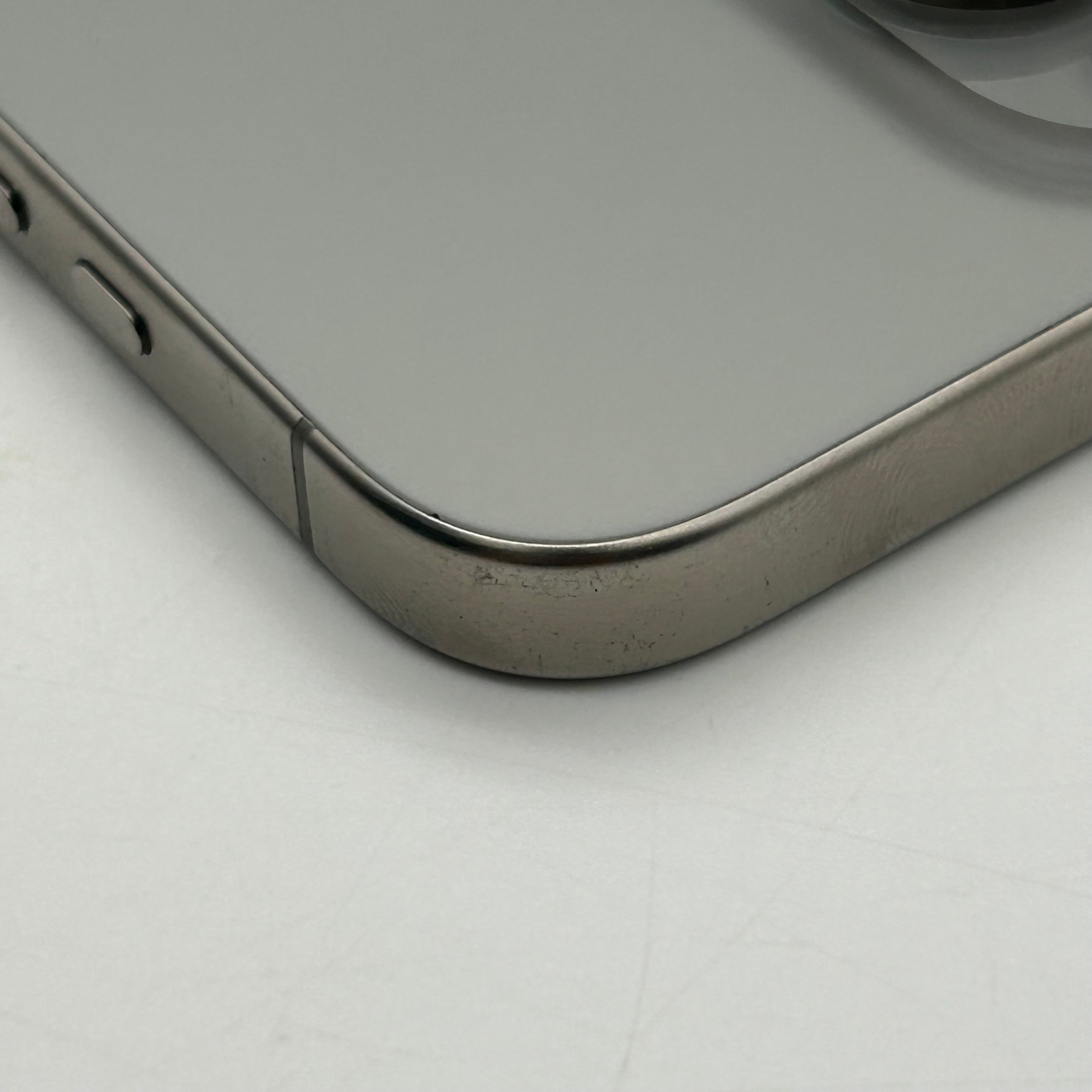 Apple iPhone 15 Pro Max 256GB Natural Titanium Unlocked 89% BH