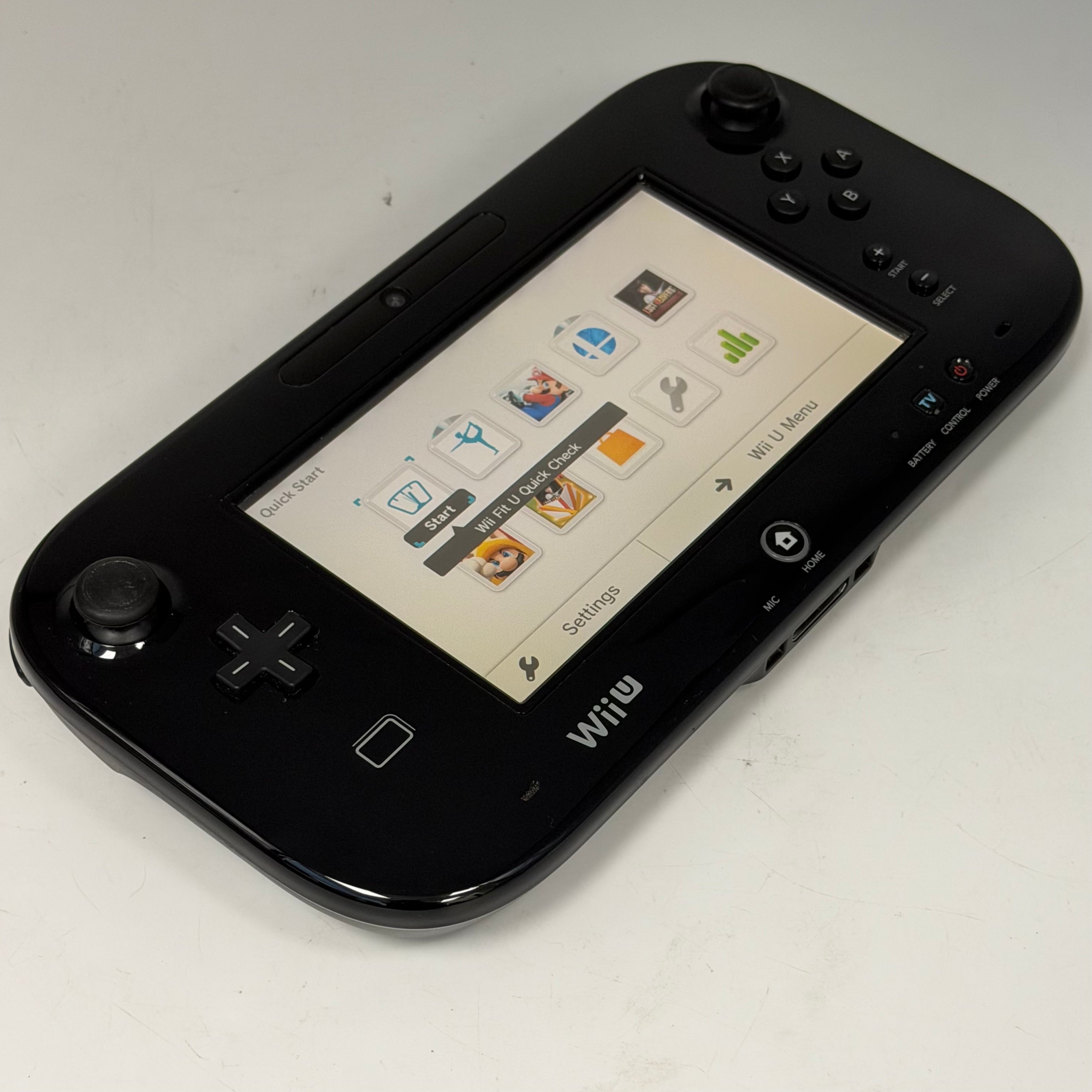 Nintendo Wii RVL-002 32GB w/Gamepad WUP-101(02) & Accessories - Tested