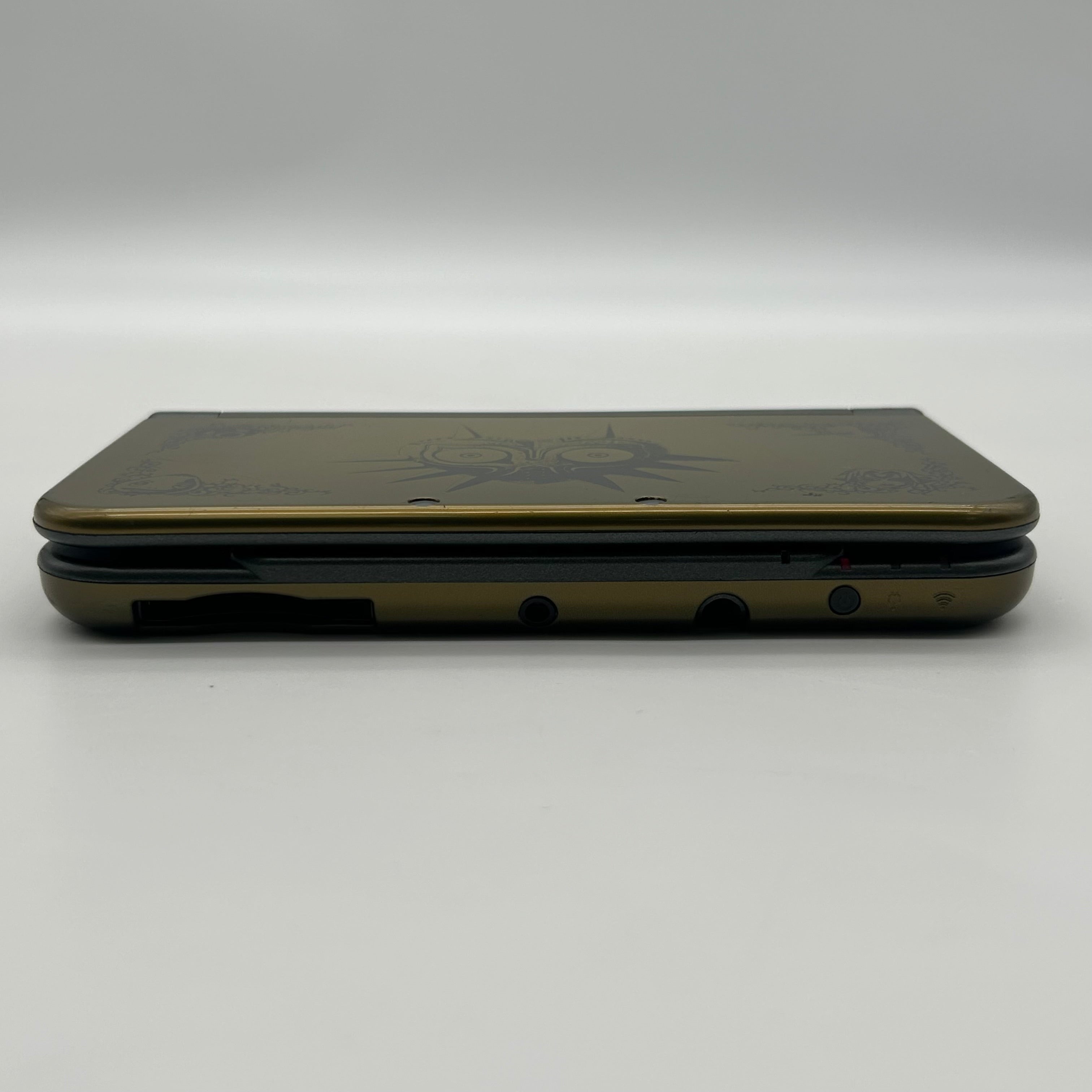 New Nintendo 3DS XL Zelda Majora's Mask Limited Edition Console