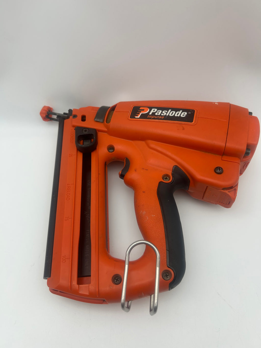 Paslode IM250A Angled Finish Nailer w/ Battery & Charger