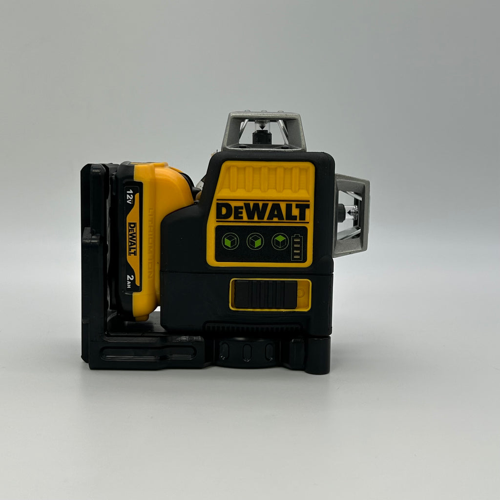 DeWALT DW089LG 12V 3x360 Green Line Laser Level Kit w/ Battery &amp; Charger