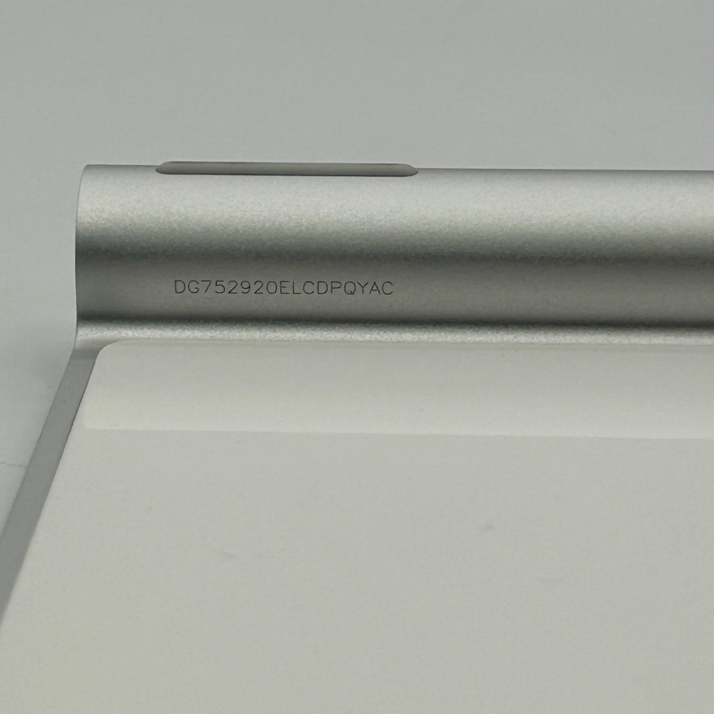 Apple A1314 White Keyboard Open Box