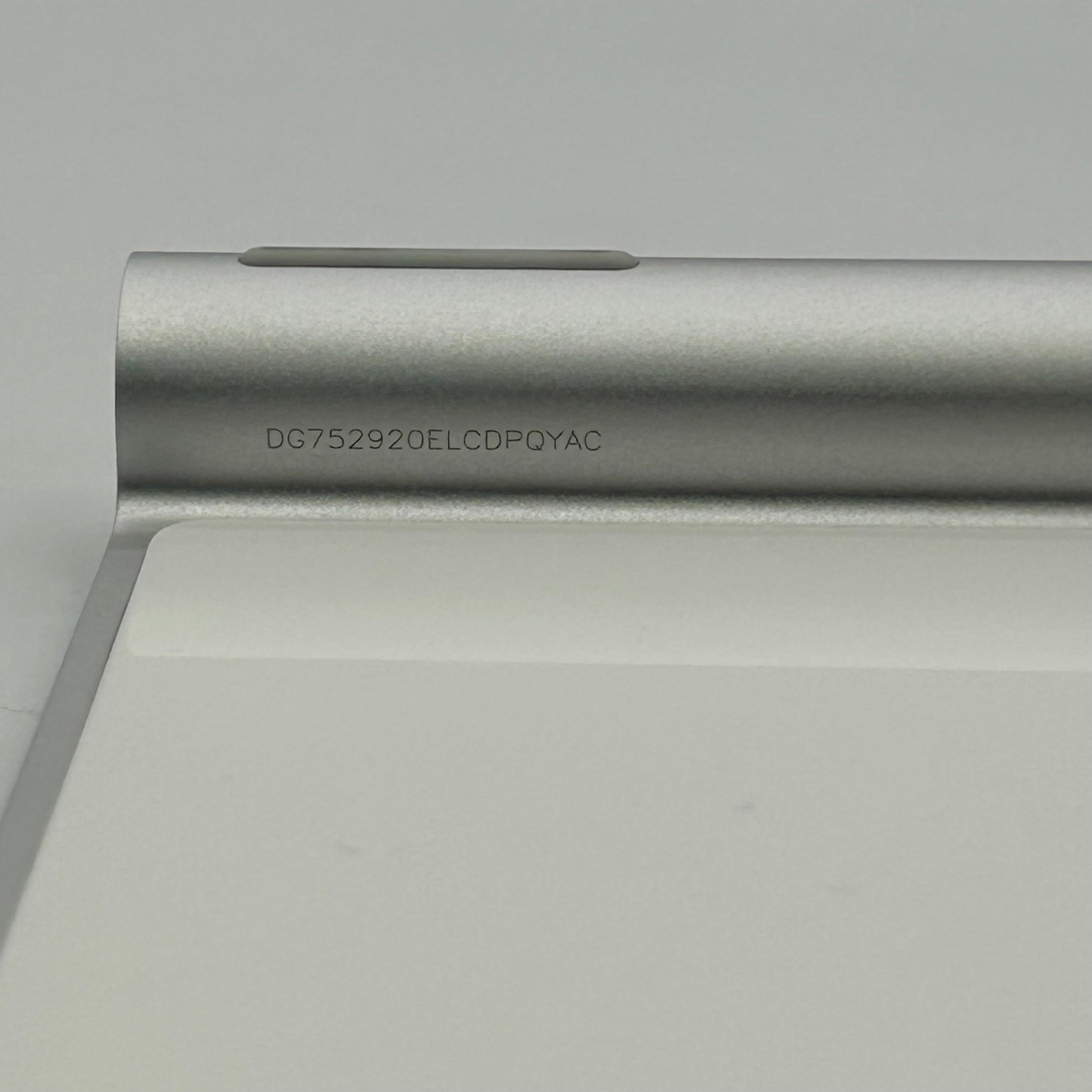 Apple A1314 White Keyboard Open Box