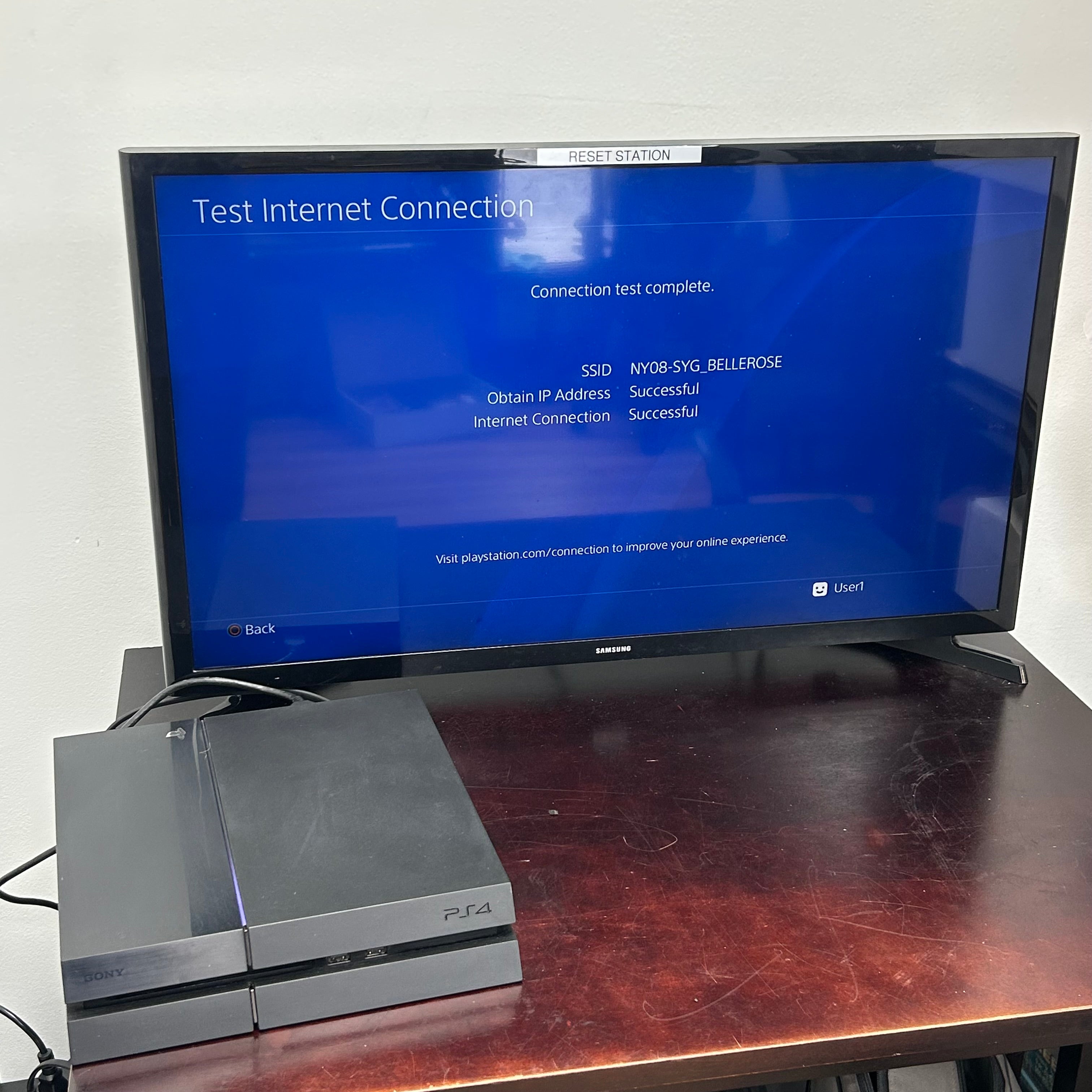 Sony PlayStation PS4 CUH-1115A 500GB Console w/4 Games - Tested