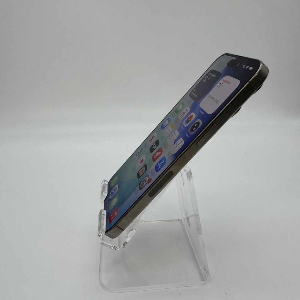 Unlocked  Apple iPhone 15 Pro Max MU683LL/A - 256GB Natural Titanium - Used