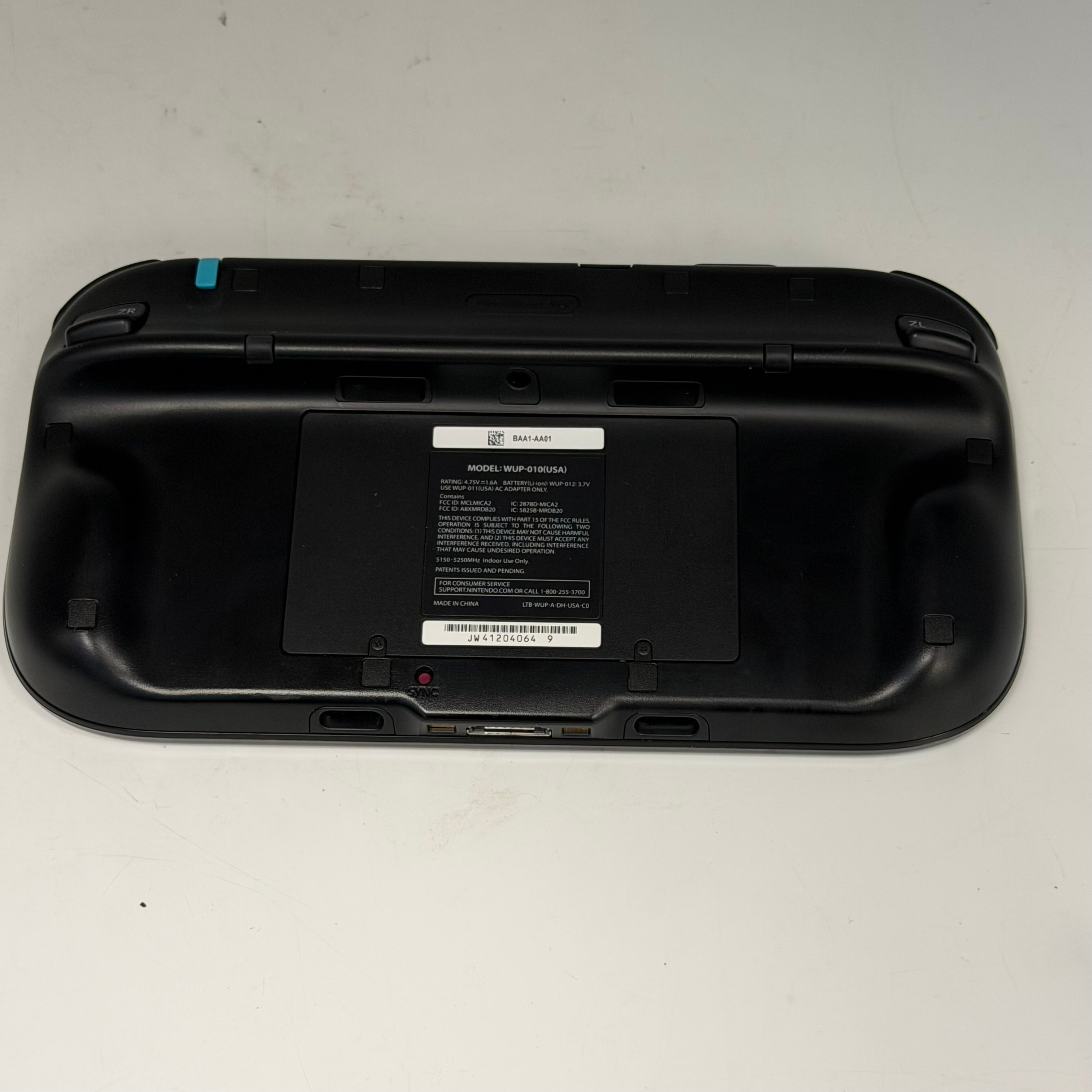 Nintendo Wii RVL-002 32GB w/Gamepad WUP-101(02) & Accessories - Tested