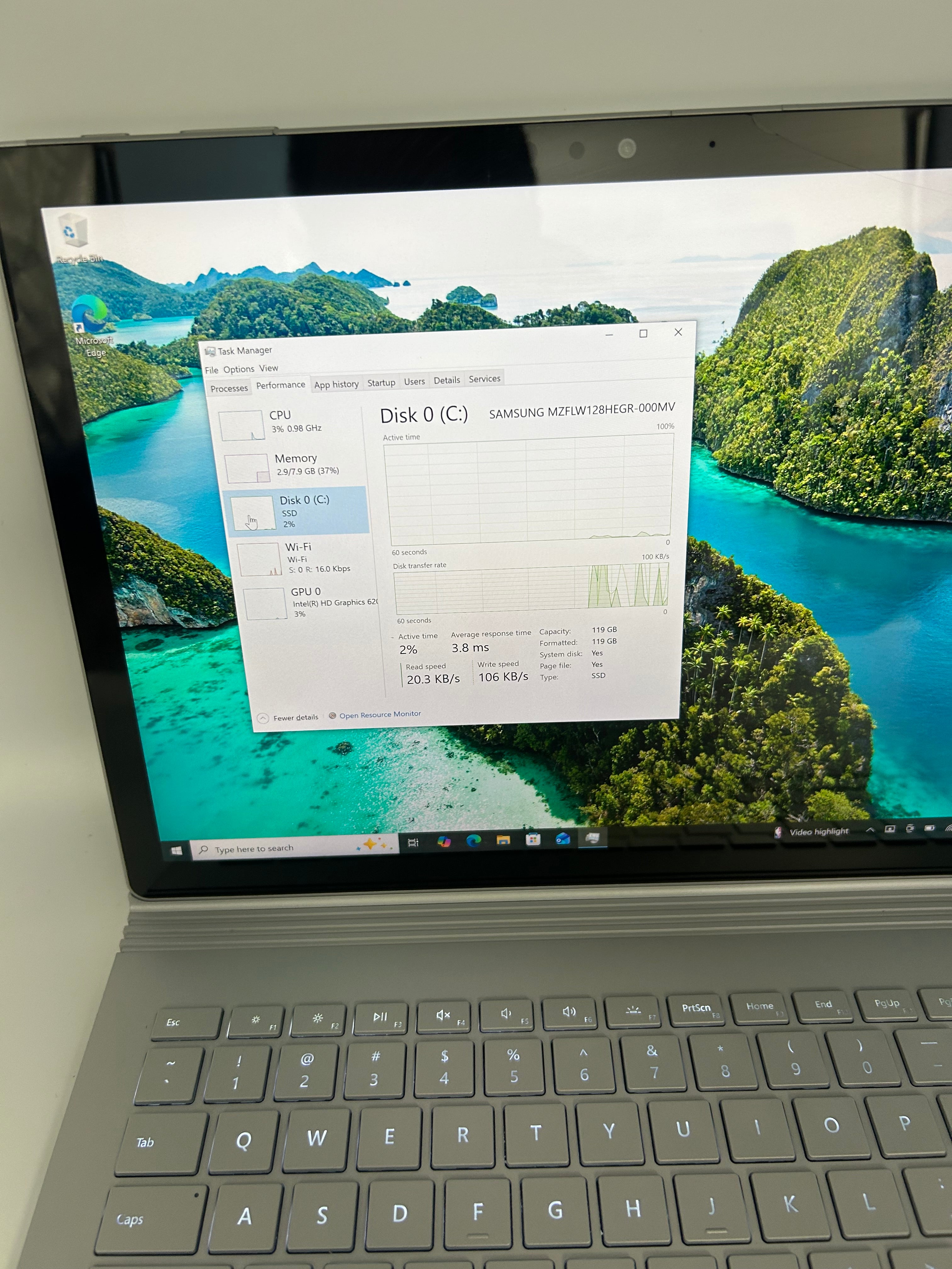 Microsoft Surface Book 2 13" i5-8350U 1.7 8GB RAM 128GB SSD Win11P